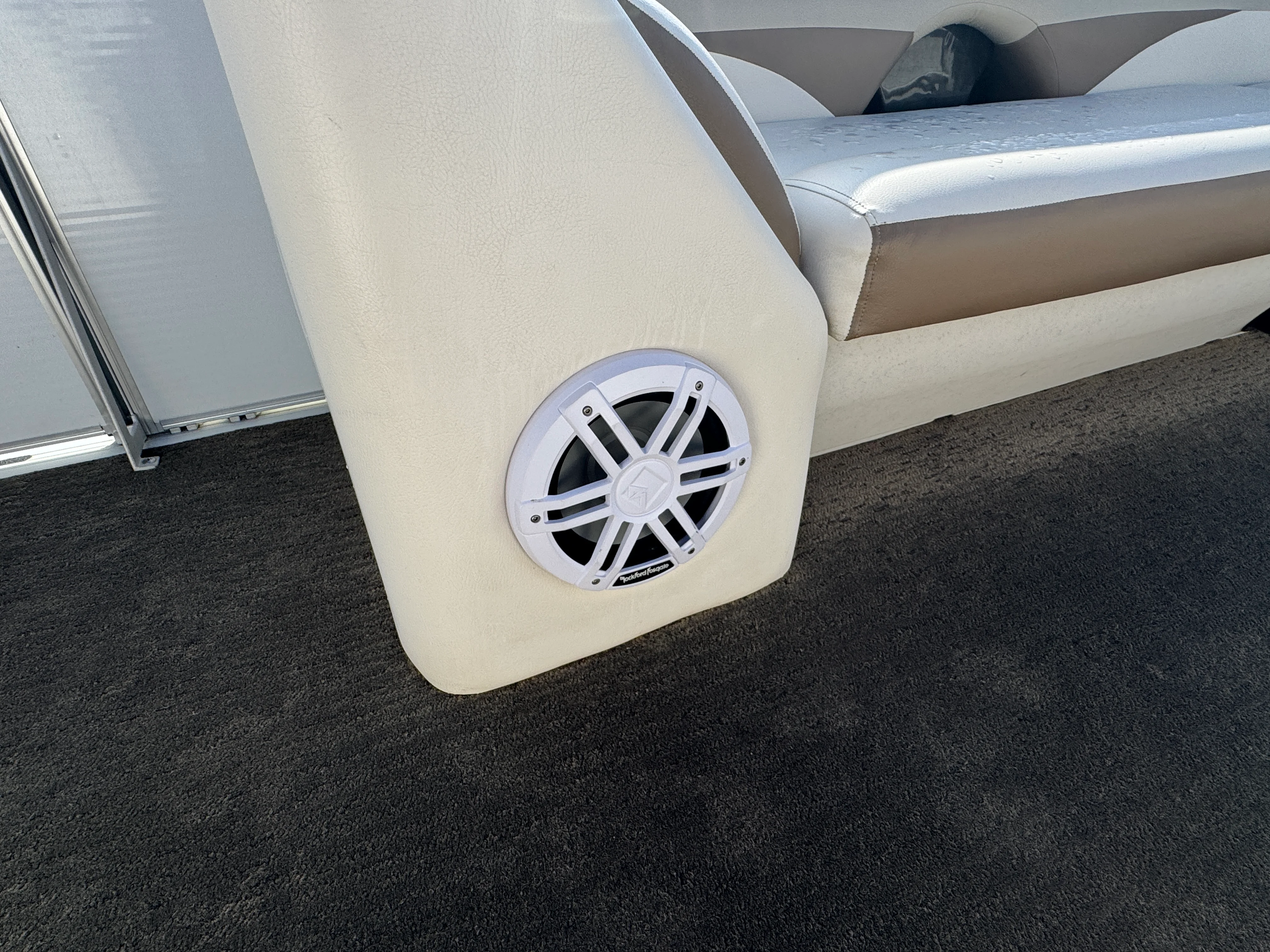 2014 Harris Sunliner 240 Image Thumbnail #14