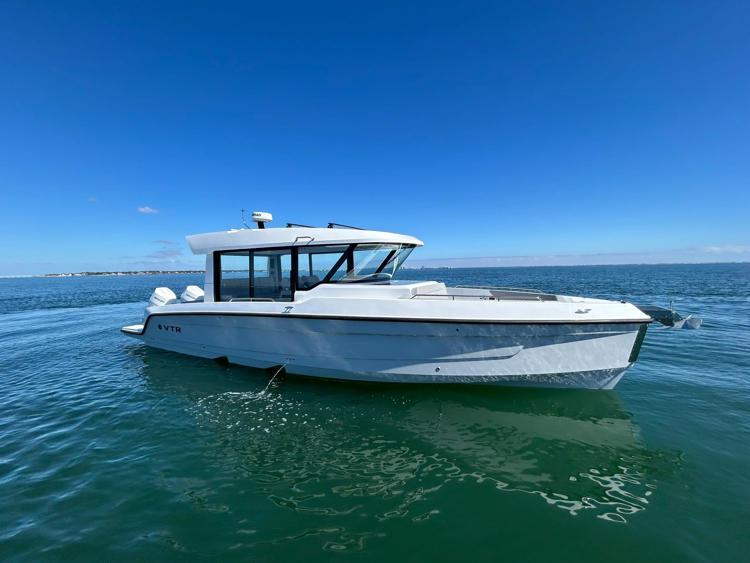 2026 Cruisers Yachts 38 VTR EC Image Thumbnail #17