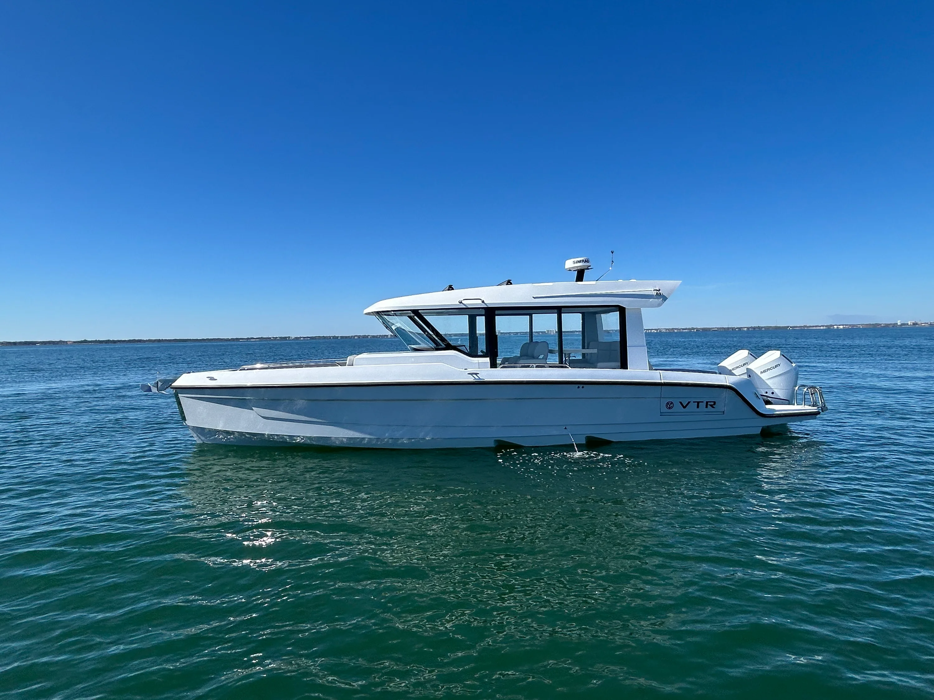 2026 Cruisers Yachts 38 VTR EC Image Thumbnail #4