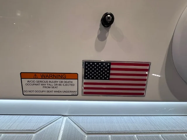 2026 Cruisers Yachts 34 GLS Outboard Image Thumbnail #10