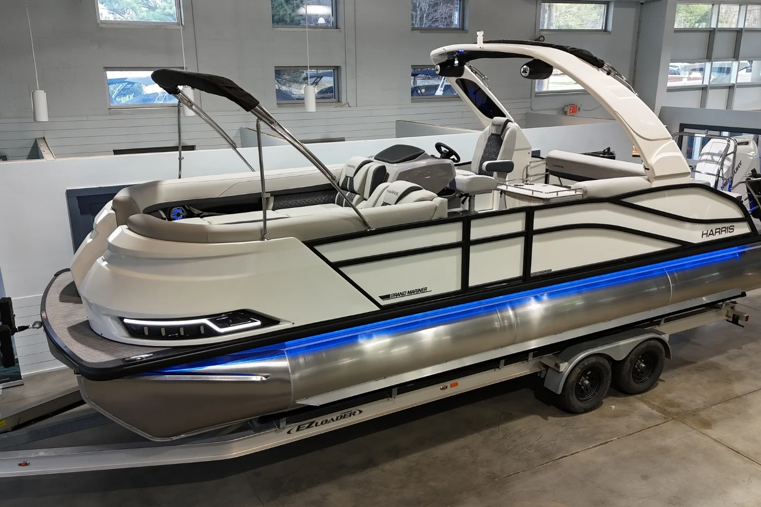 2026 Harris Grand Mariner 250 Image Thumbnail #2