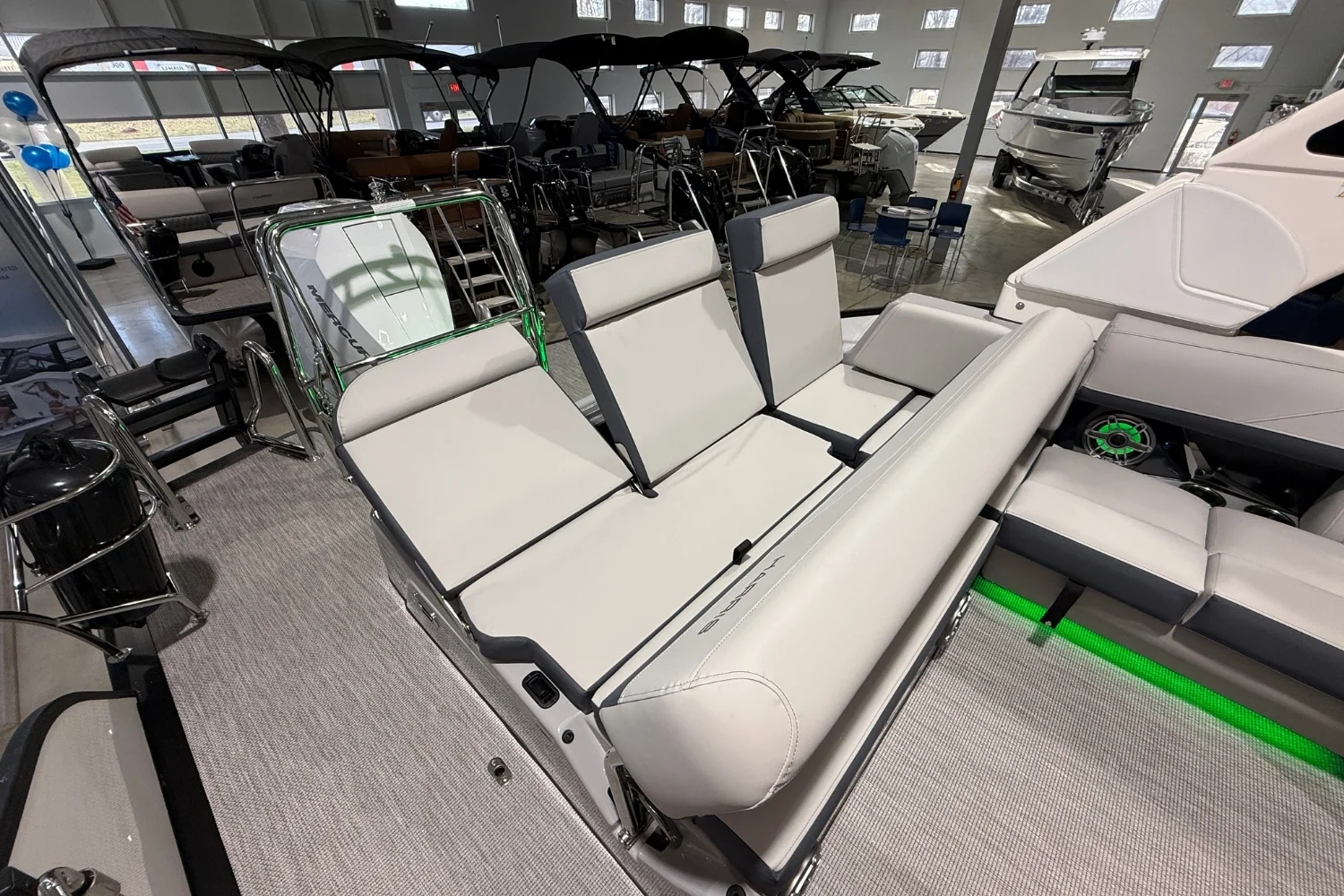 2026 Harris Grand Mariner 250 Image Thumbnail #14