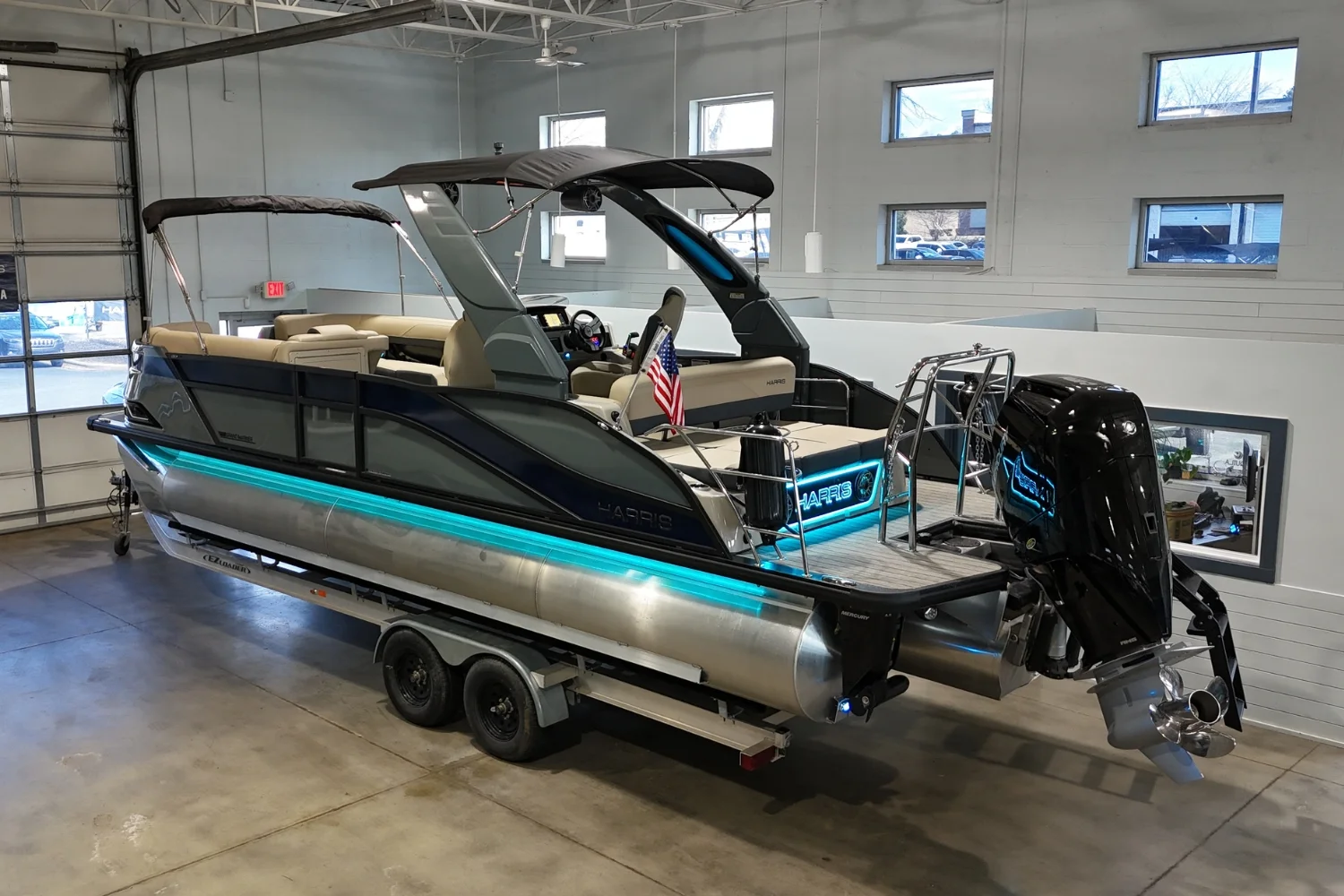 2026 Harris Grand Mariner 250 Image Thumbnail #4