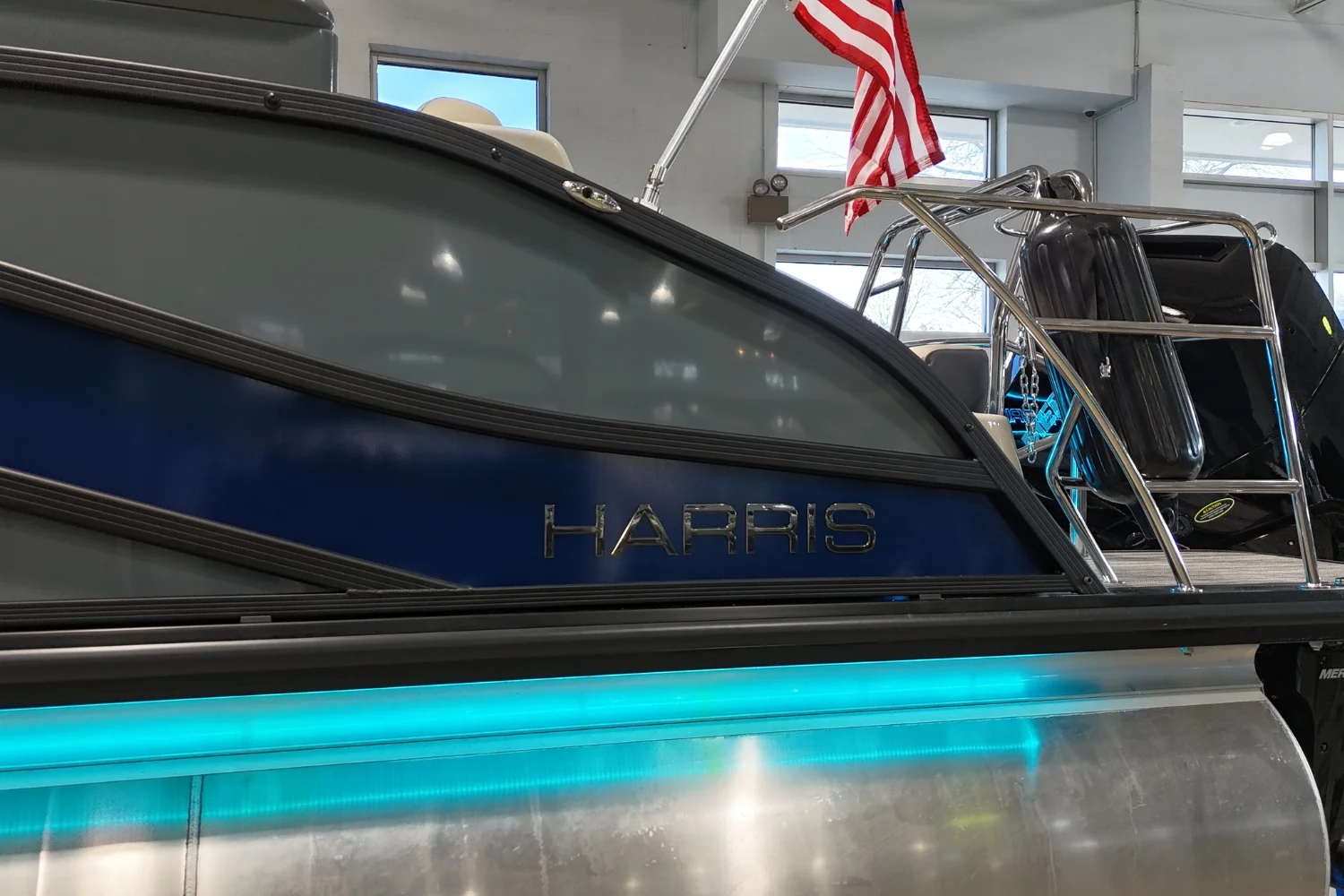 2026 Harris Grand Mariner 250 Image Thumbnail #3