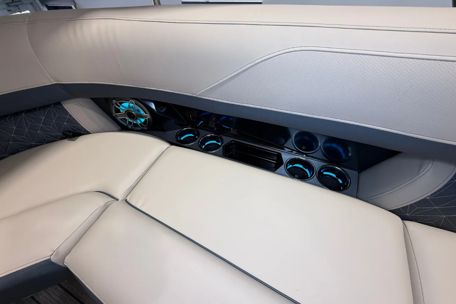 2026 Harris Grand Mariner 250 Image Thumbnail #31