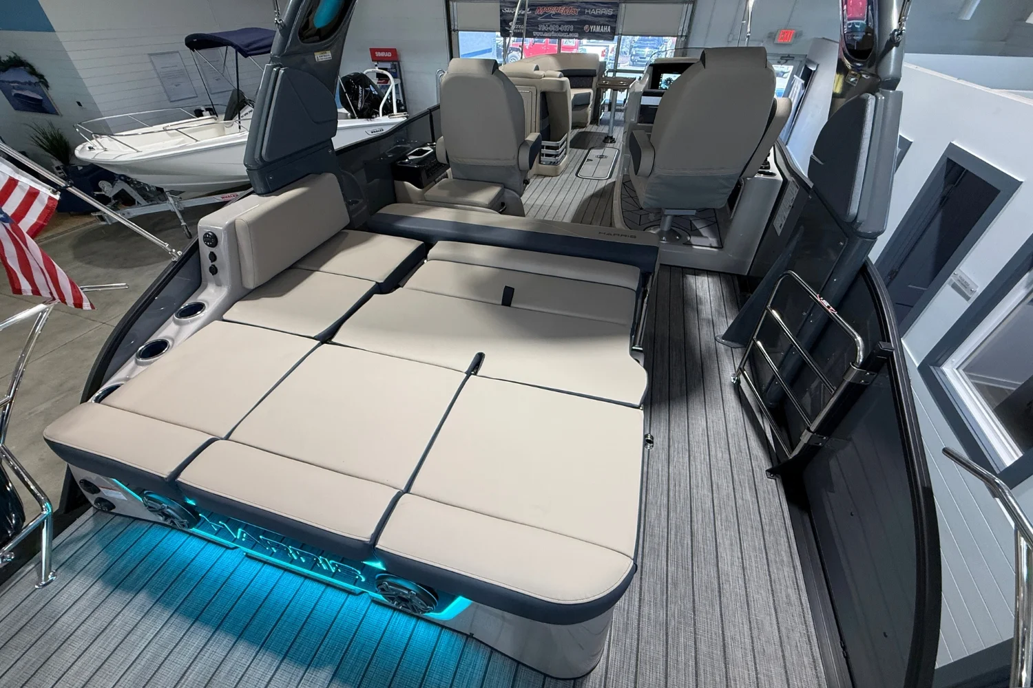 2026 Harris Grand Mariner 250 Image Thumbnail #11