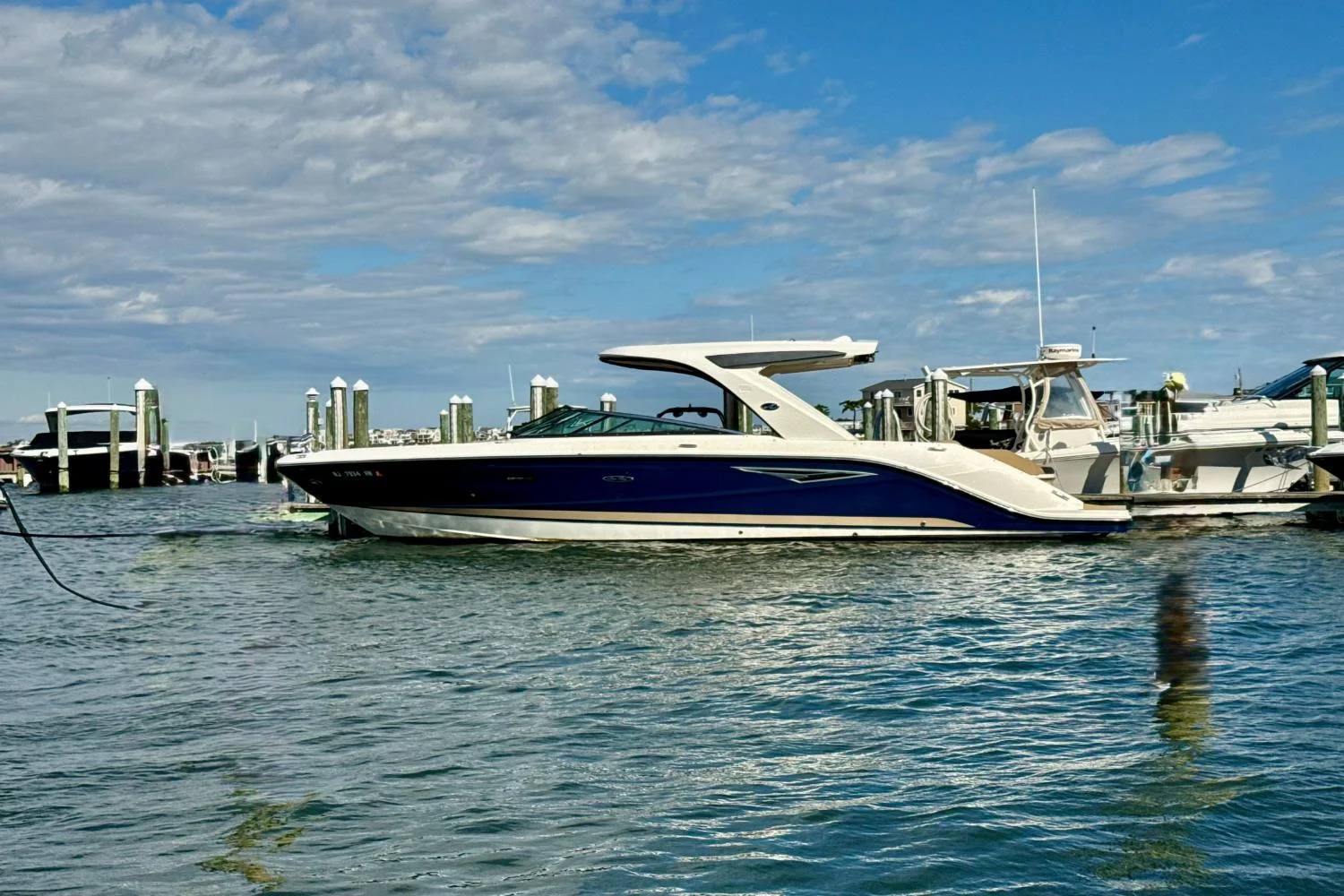 2019 Sea Ray SLX 310 Image Thumbnail #0