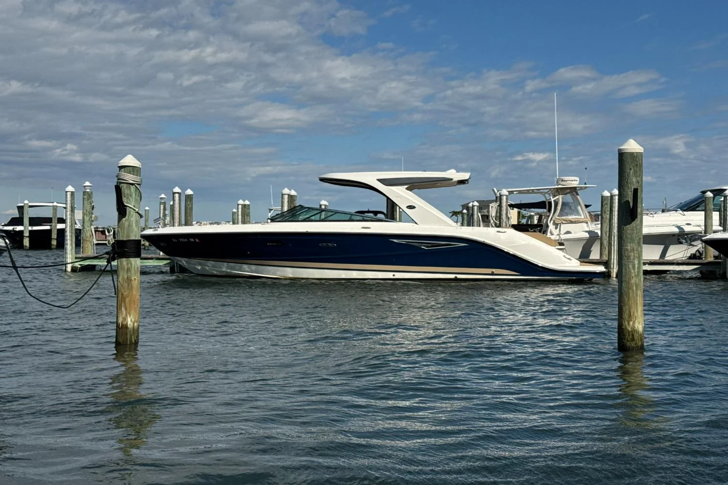 2019 Sea Ray SLX 310 Image Thumbnail #41