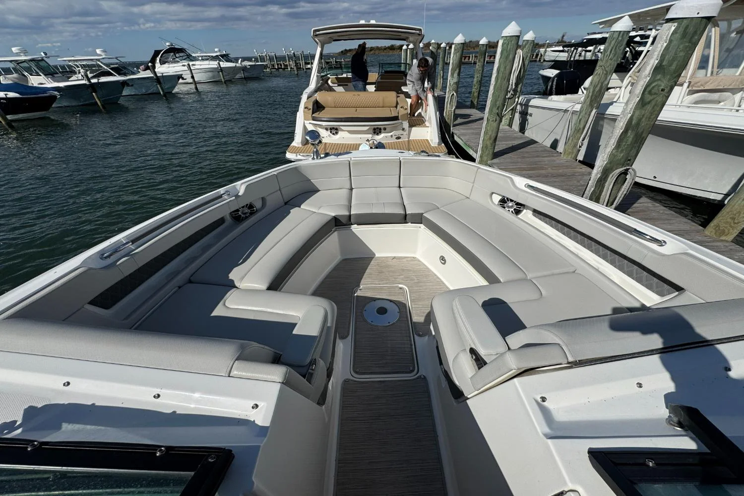 2021 Sea Ray SLX 310 Image Thumbnail #36