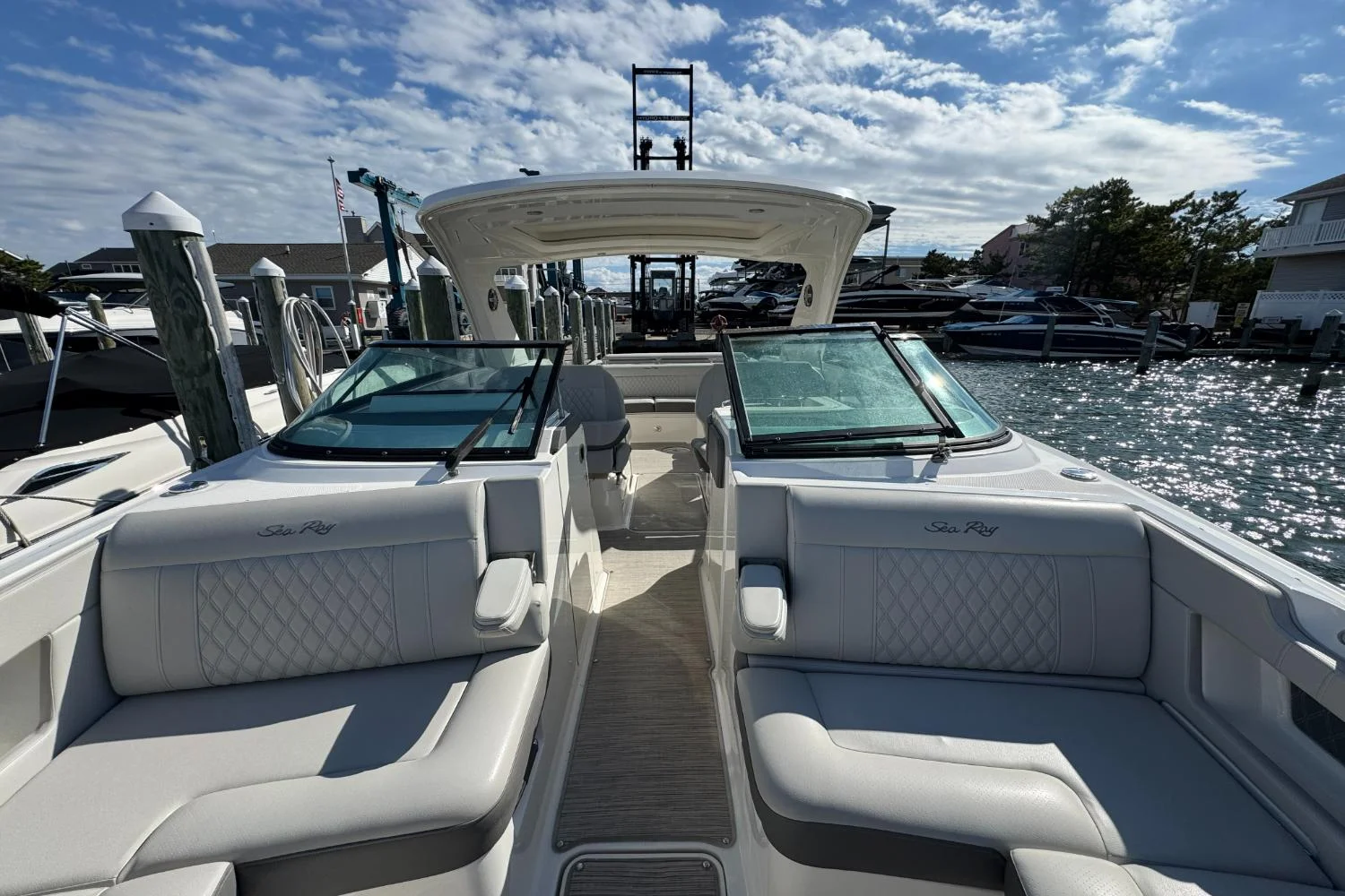 2021 Sea Ray SLX 310 Image Thumbnail #39