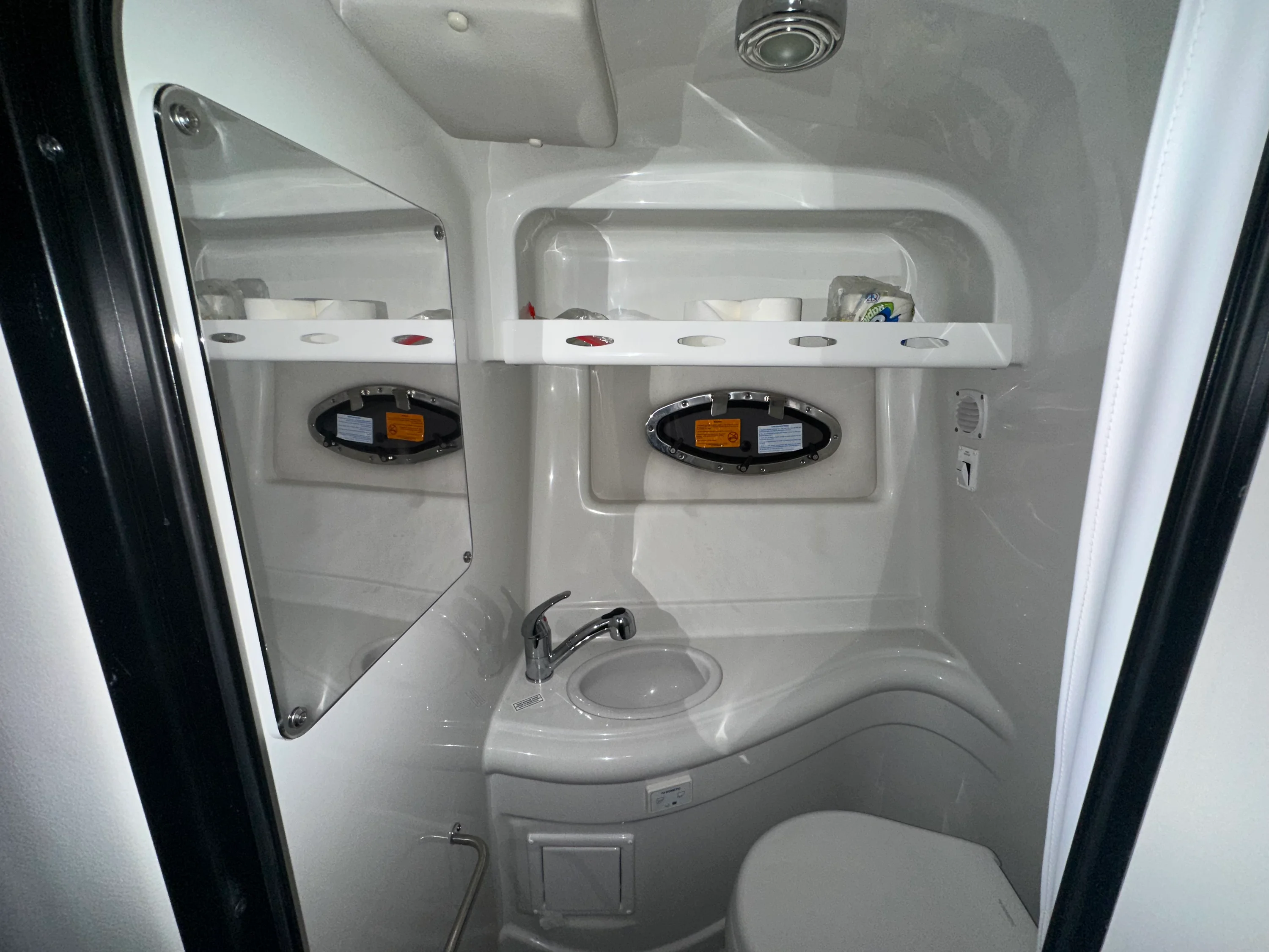 2021 Crownline 264 CR Image Thumbnail #20