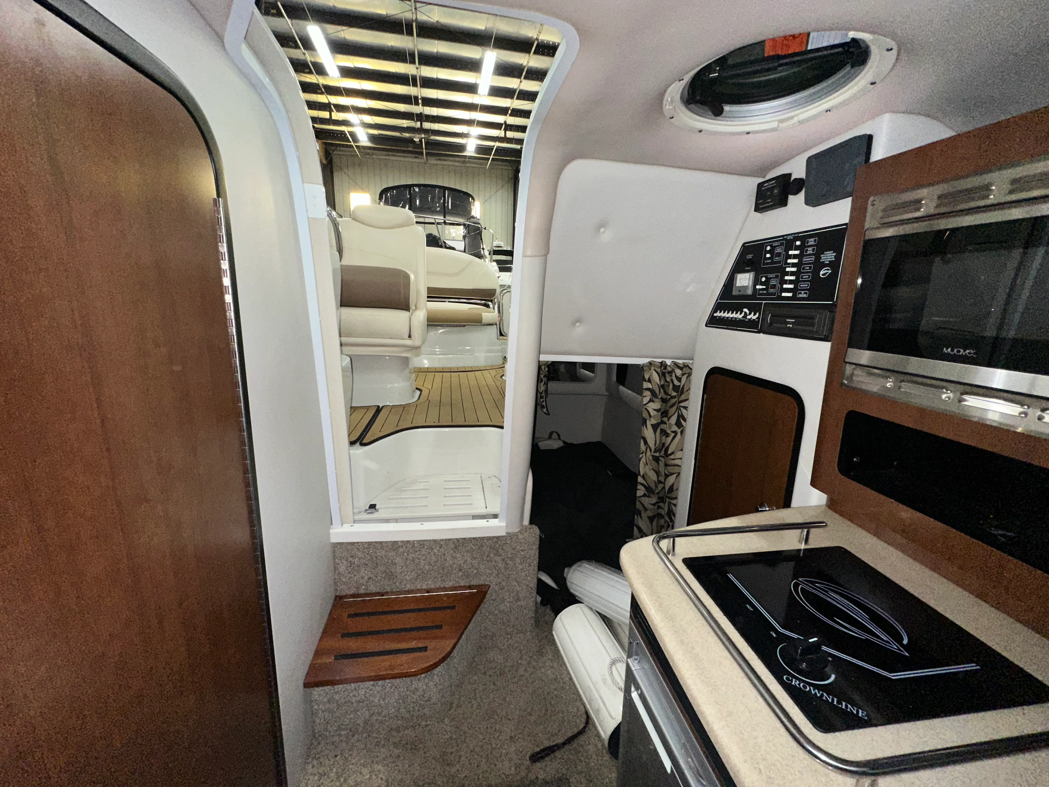2021 Crownline 264 CR Image Thumbnail #17