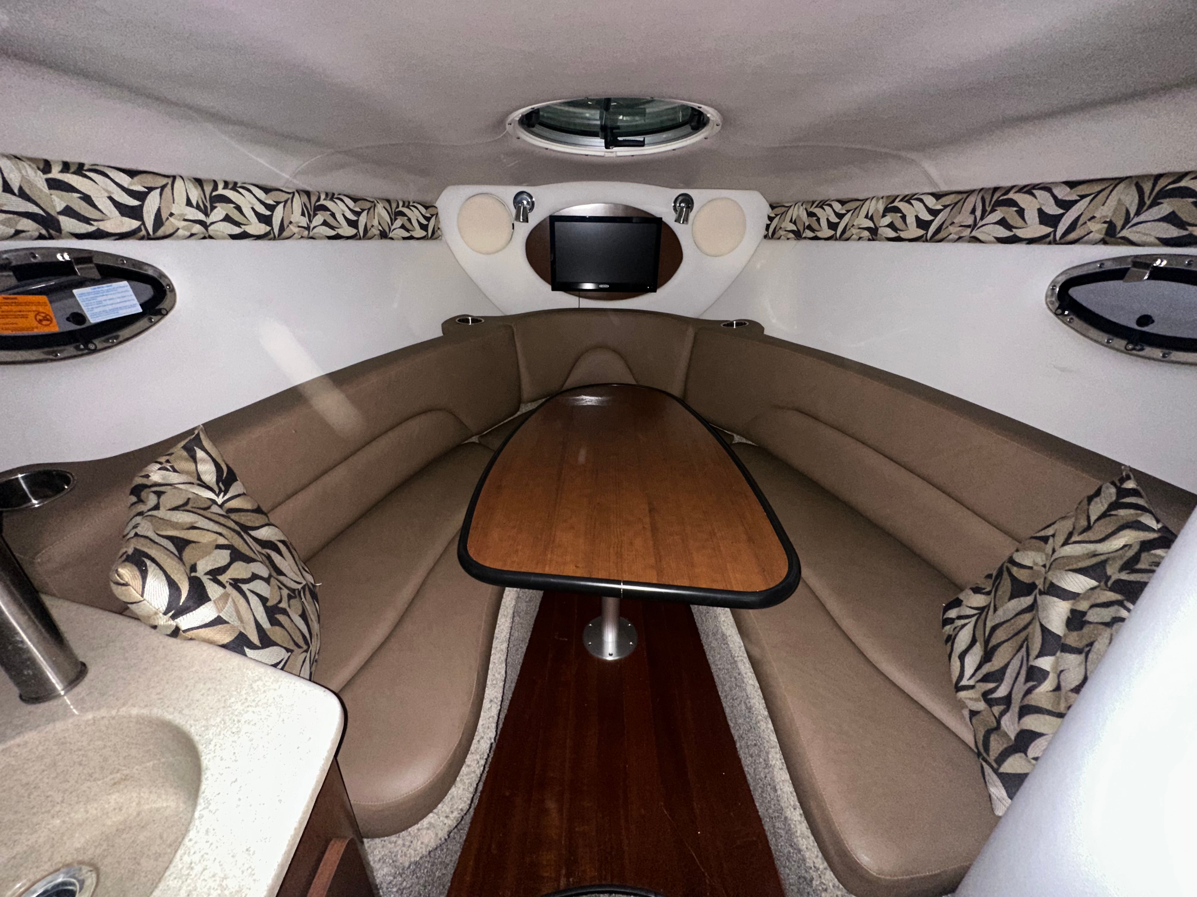 2021 Crownline 264 CR Image Thumbnail #14