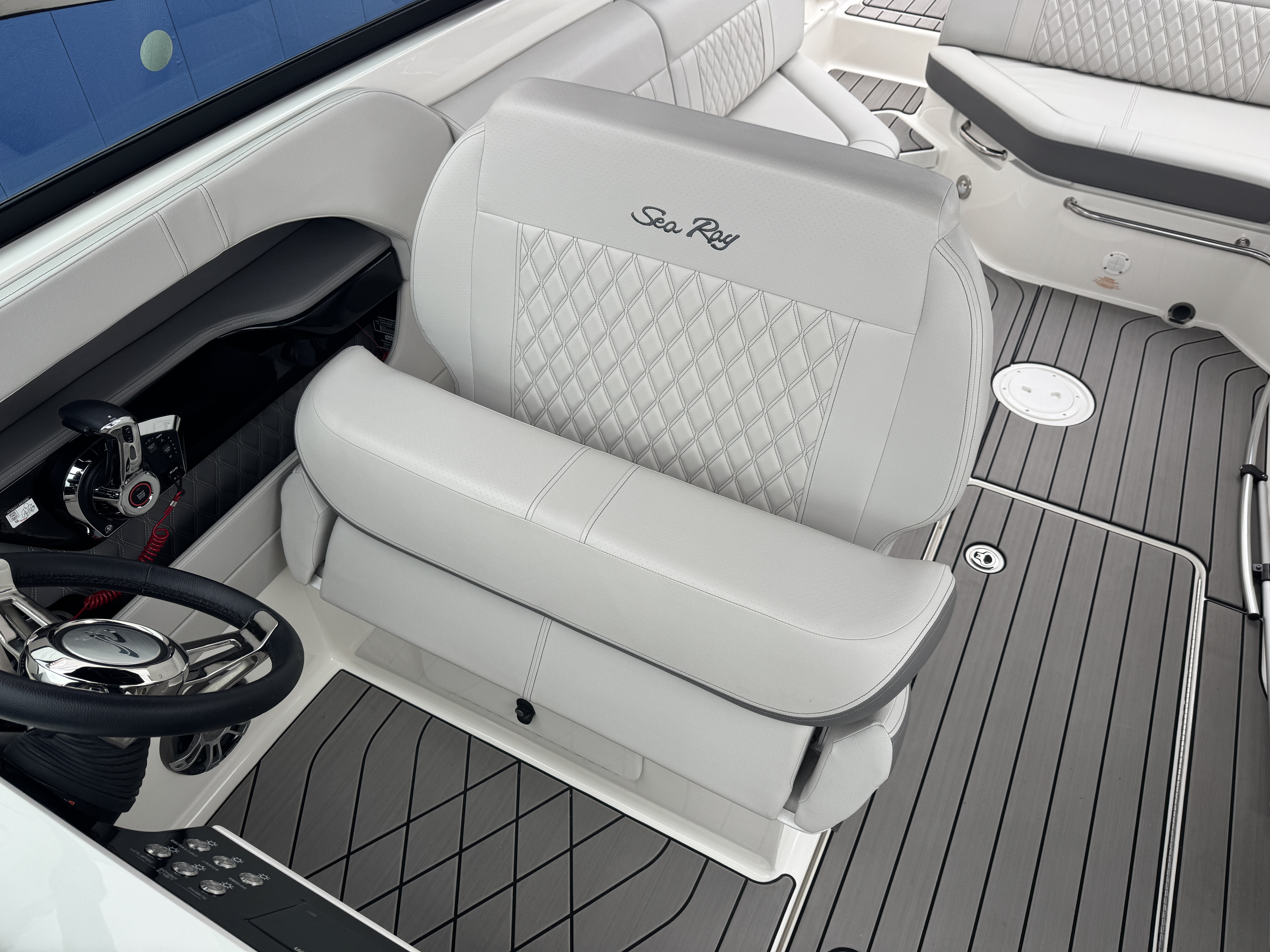 2023 Sea Ray 280 SLX Image Thumbnail #32