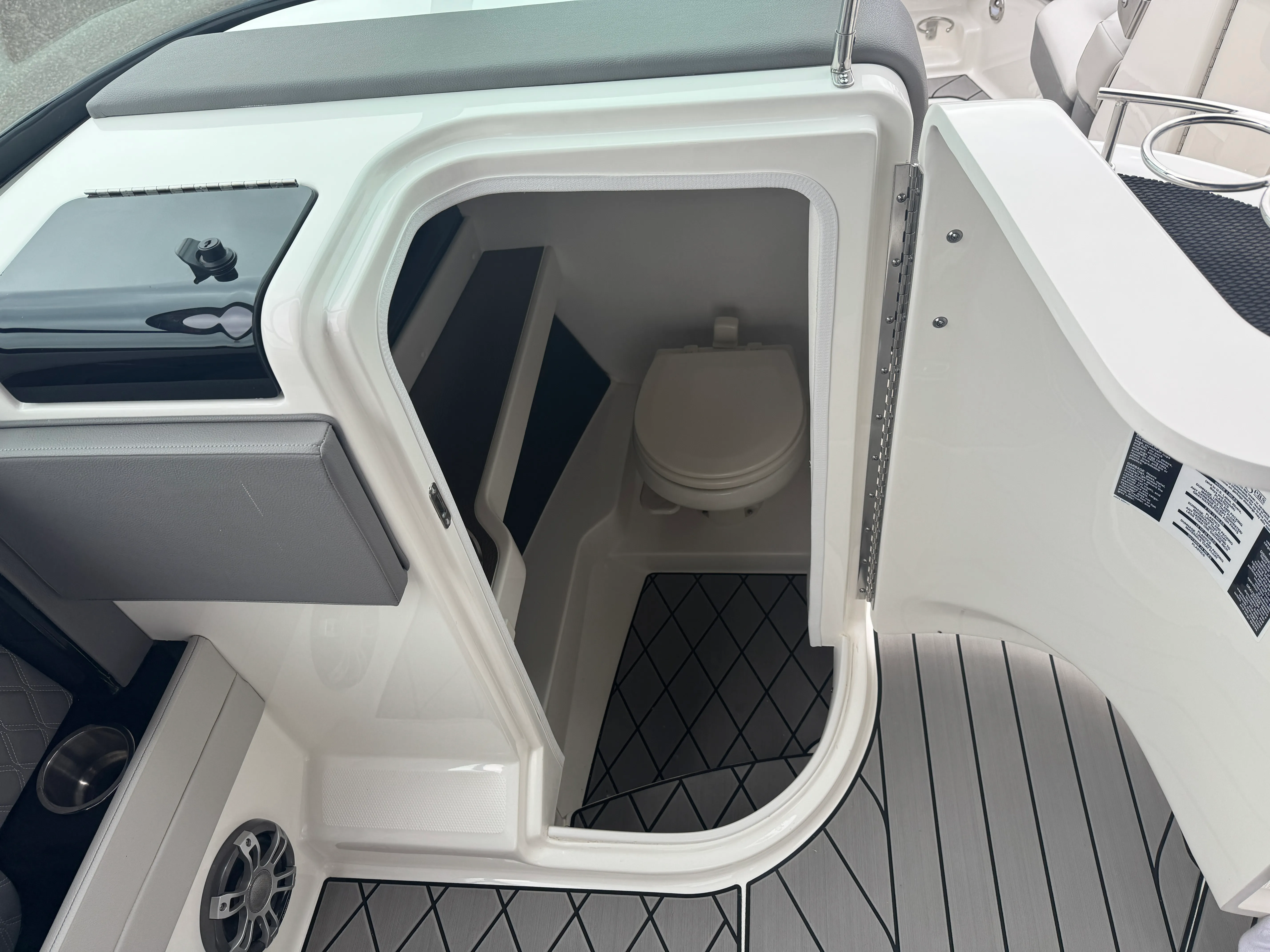 2023 Sea Ray 280 SLX Image Thumbnail #29