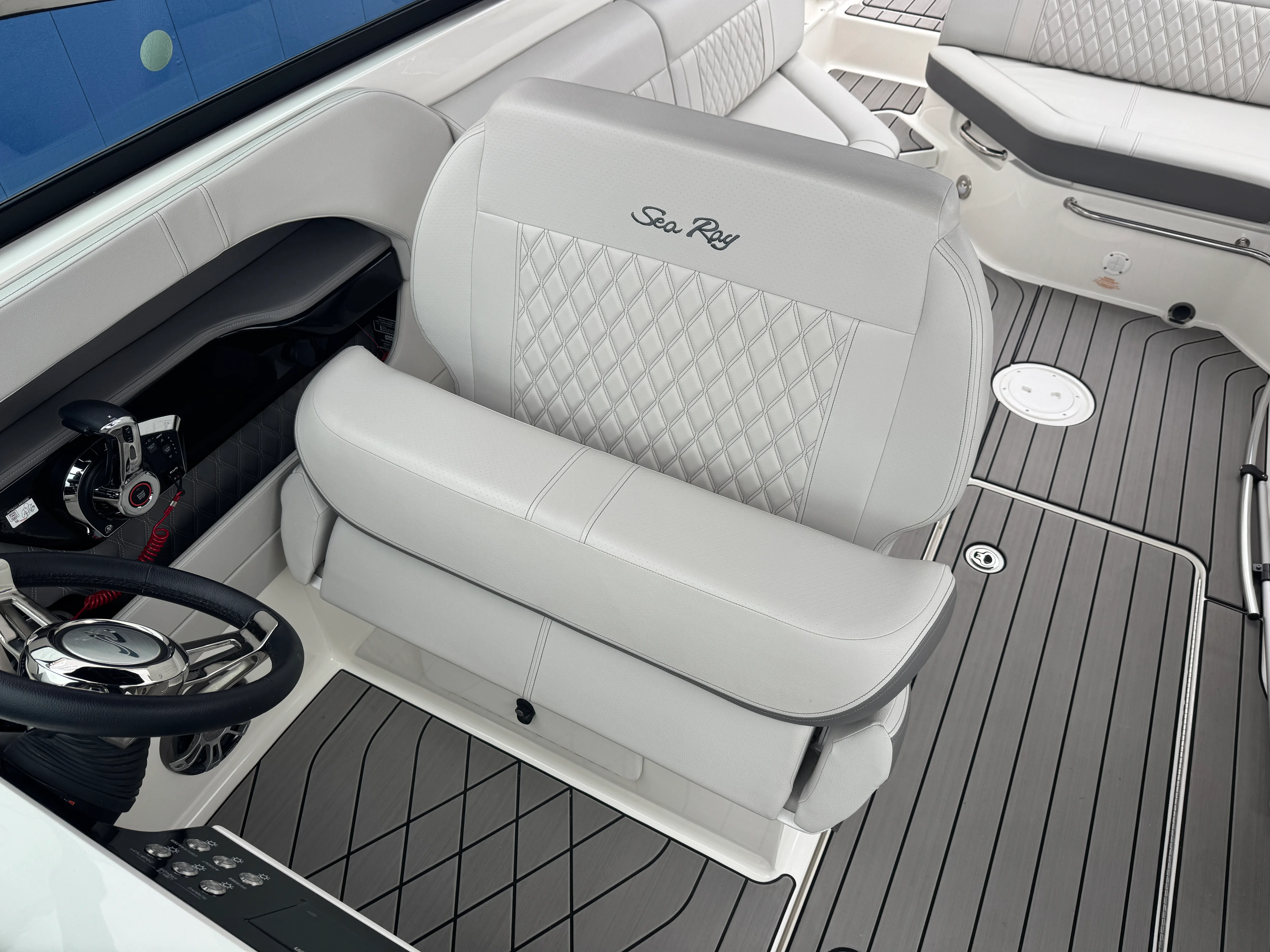 2023 Sea Ray 280 SLX Image Thumbnail #32