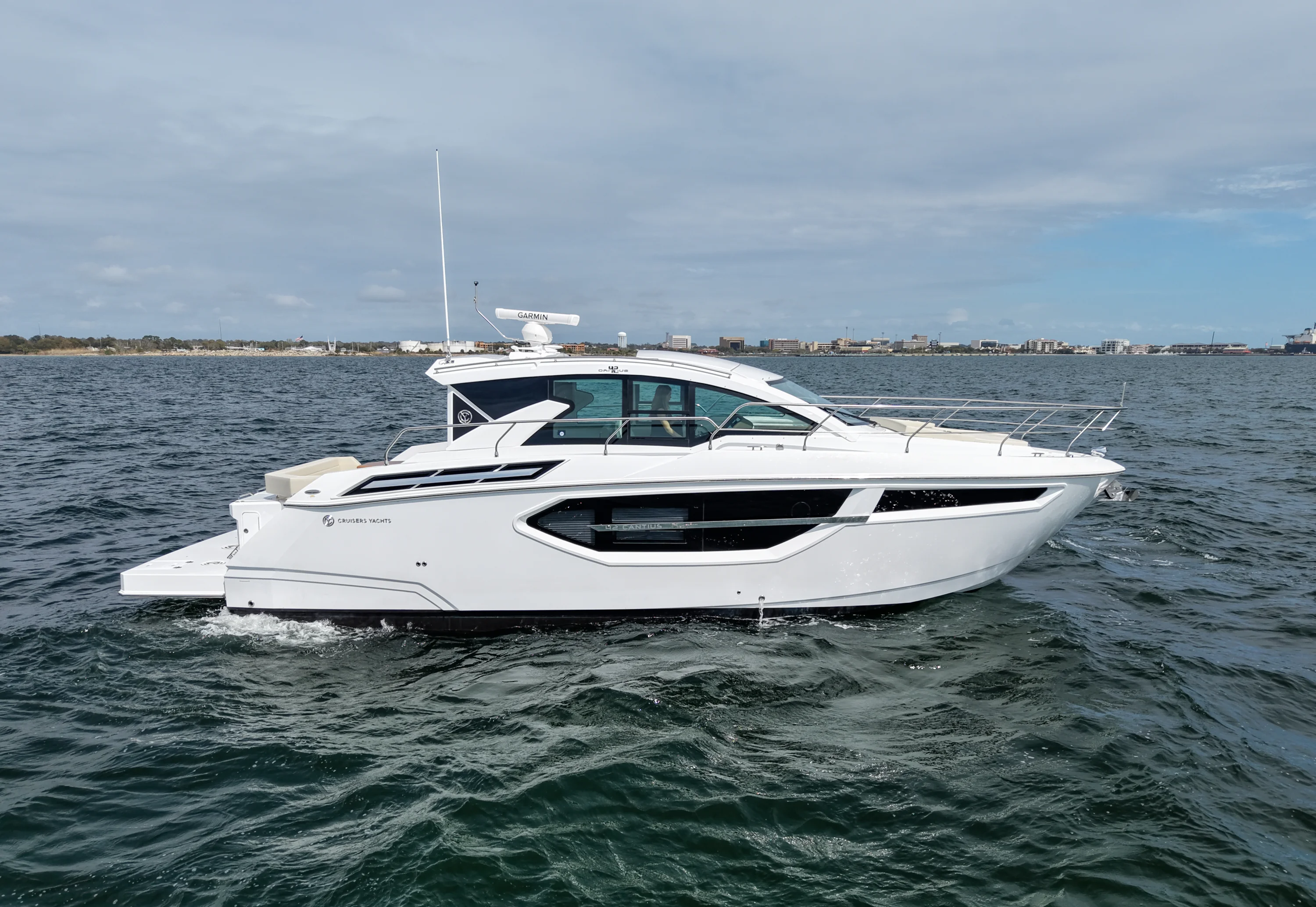 2026 Cruisers Yachts 42 Cantius Image Thumbnail #6