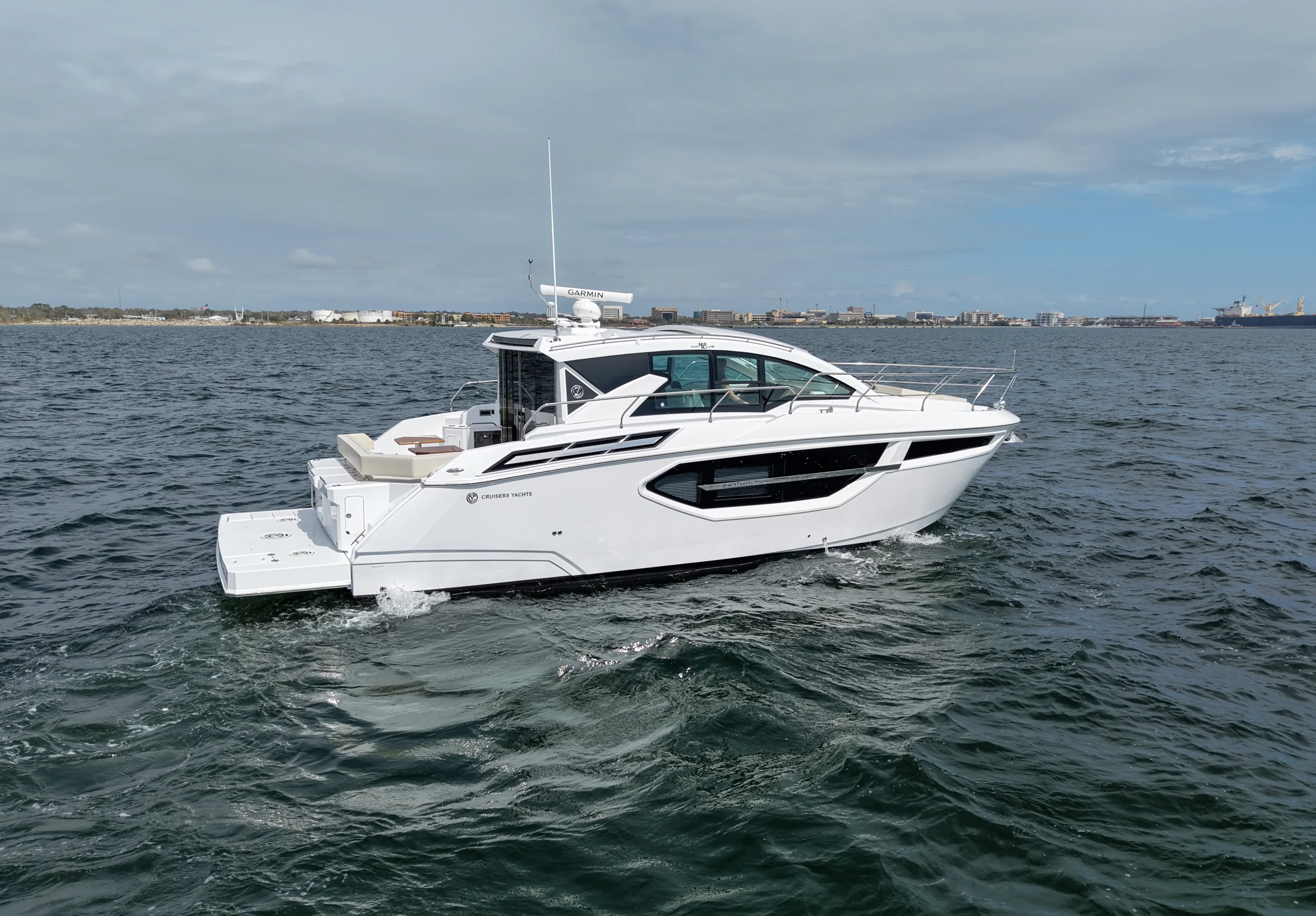 2026 Cruisers Yachts 42 Cantius Image Thumbnail #11