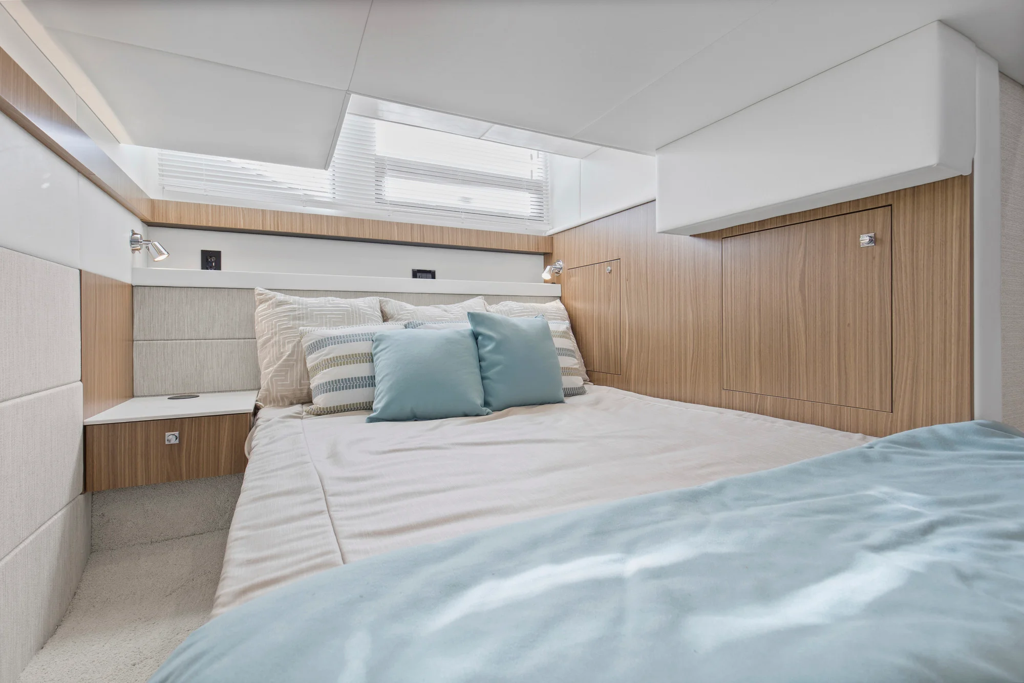 2026 Cruisers Yachts 42 Cantius Image Thumbnail #57