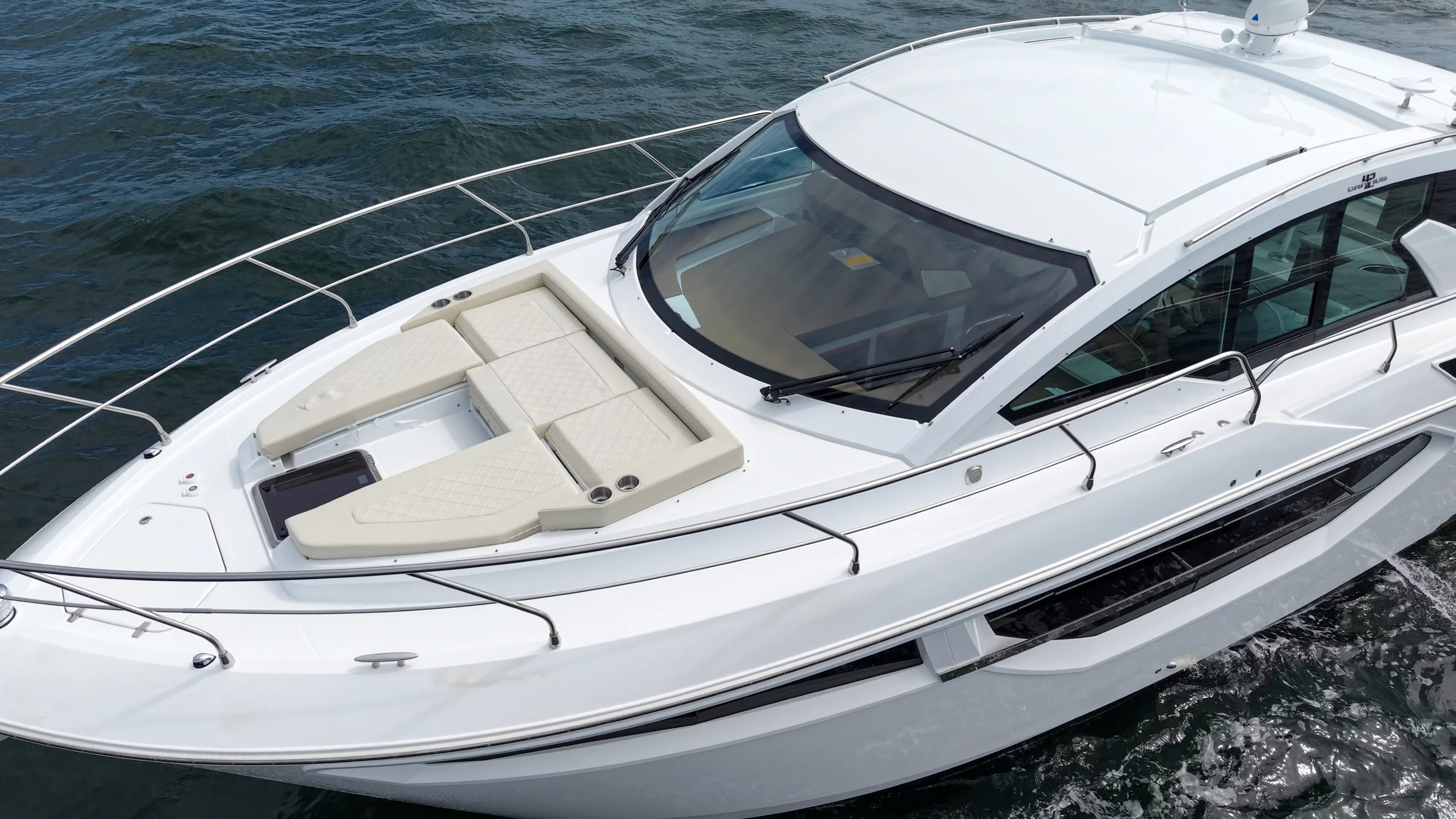 2026 Cruisers Yachts 42 Cantius Image Thumbnail #20