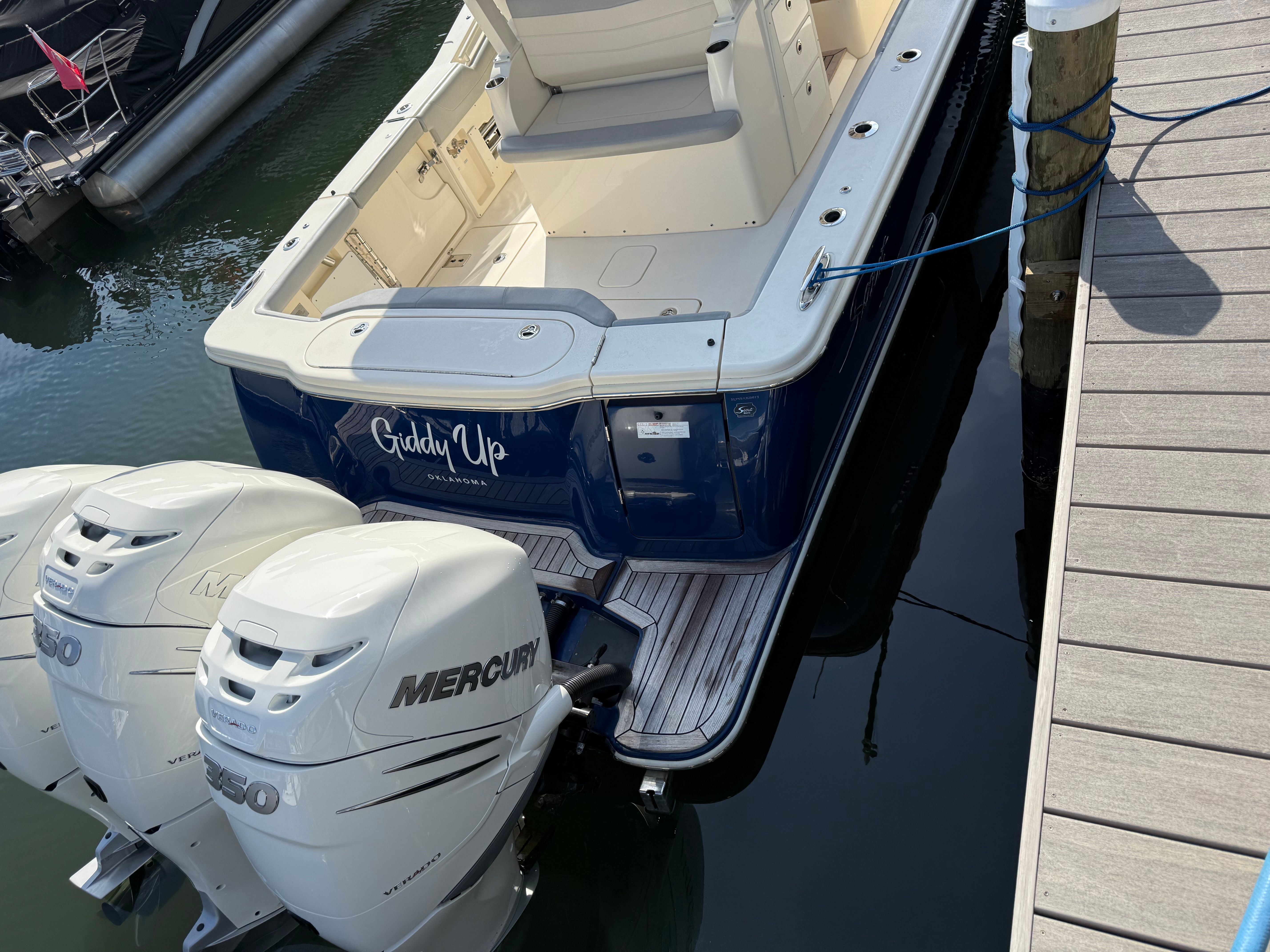 2019 Scout 355 LXF CC Image Thumbnail #8