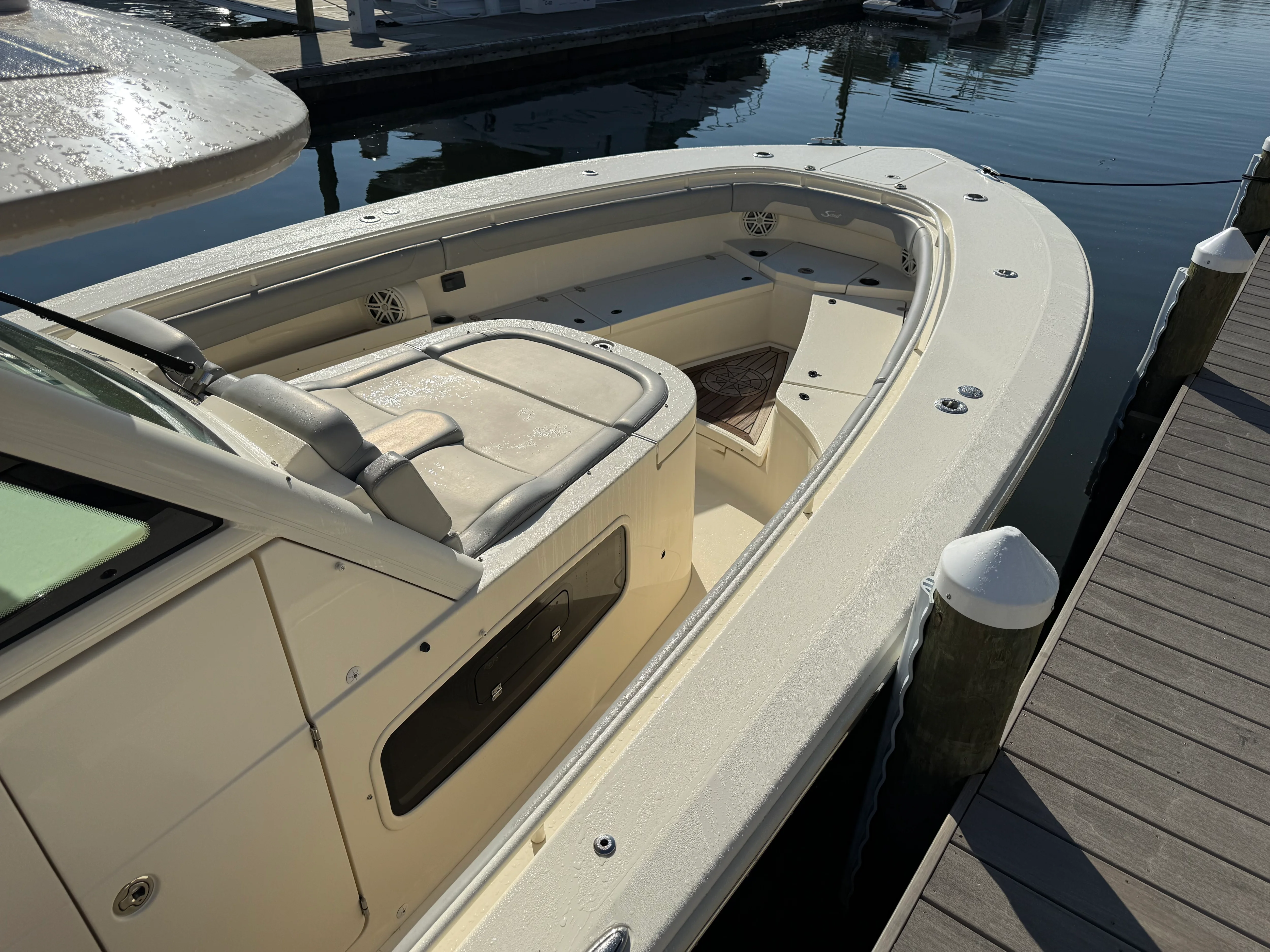 2019 Scout 355 LXF CC Image Thumbnail #15