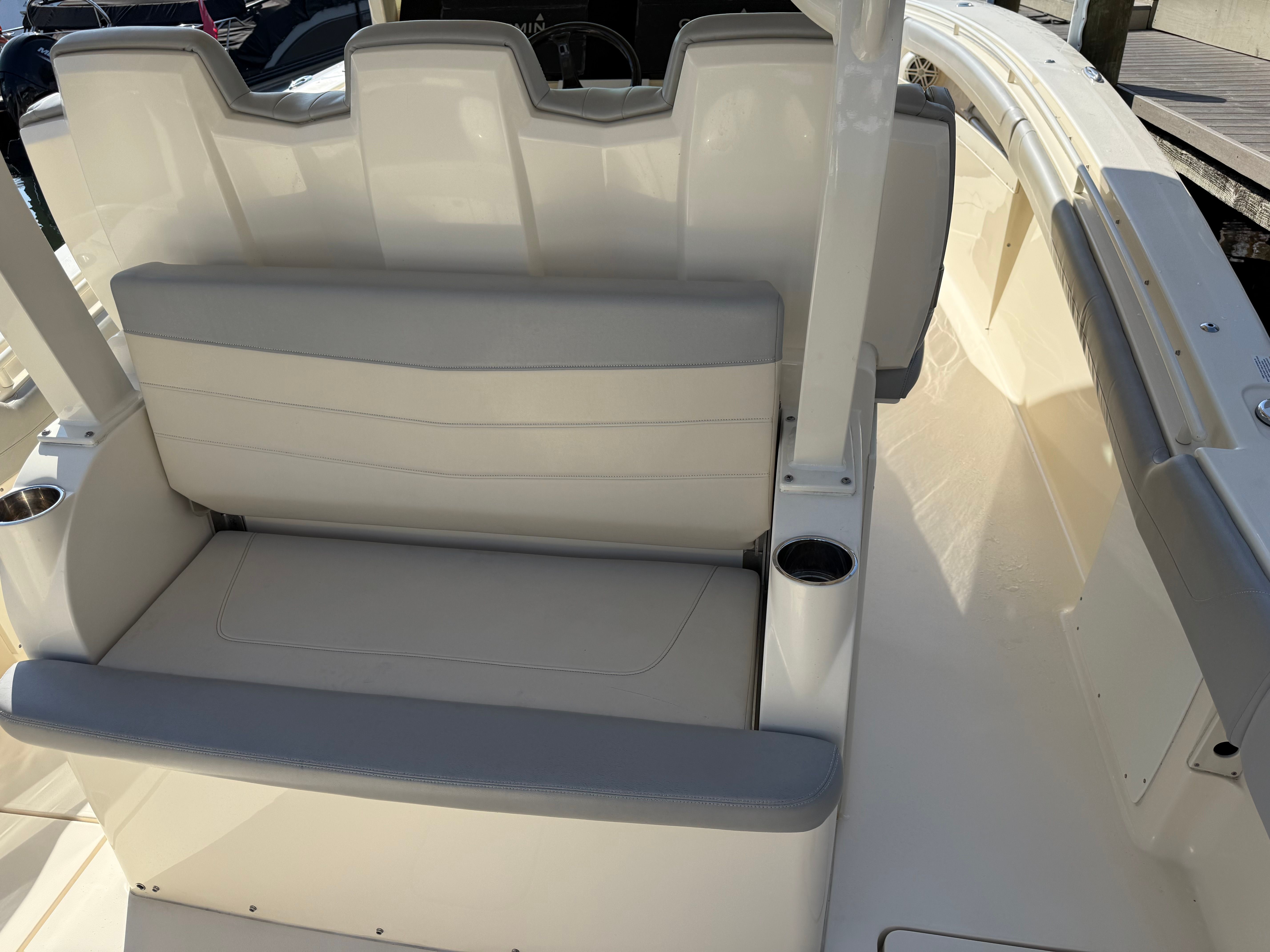 2019 Scout 355 LXF CC Image Thumbnail #32