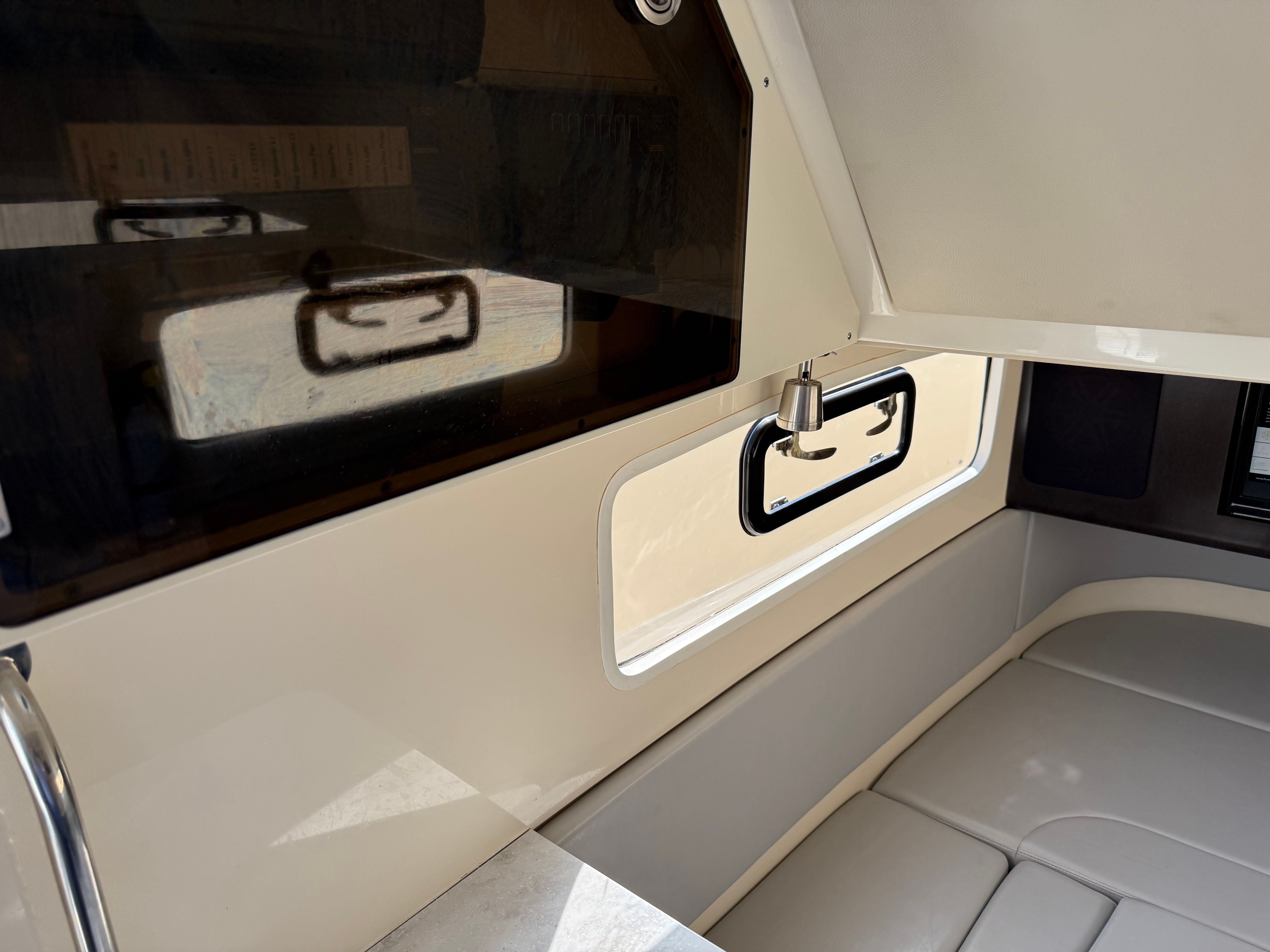 2019 Scout 355 LXF CC Image Thumbnail #51