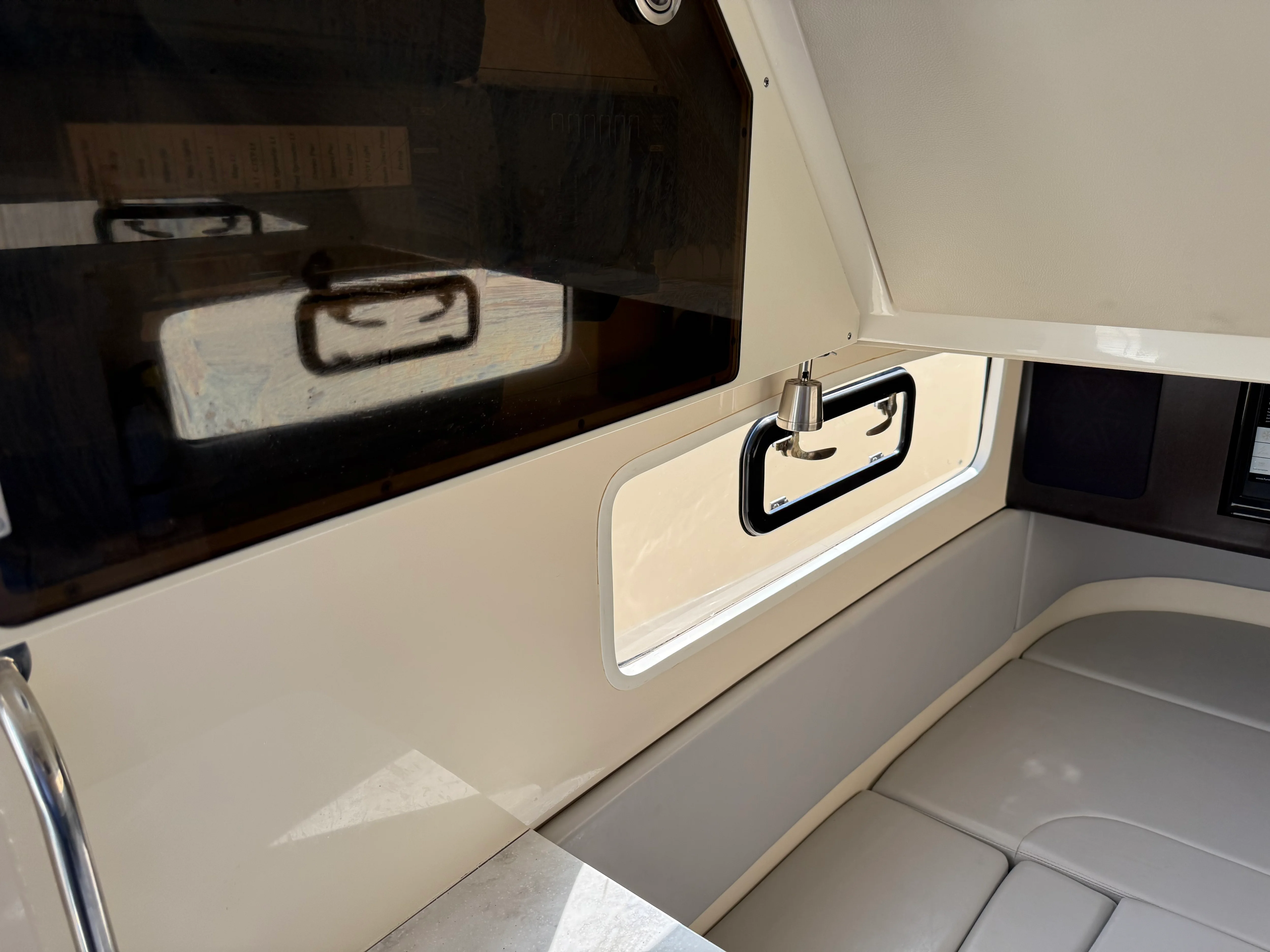 2019 Scout 355 LXF CC Image Thumbnail #51