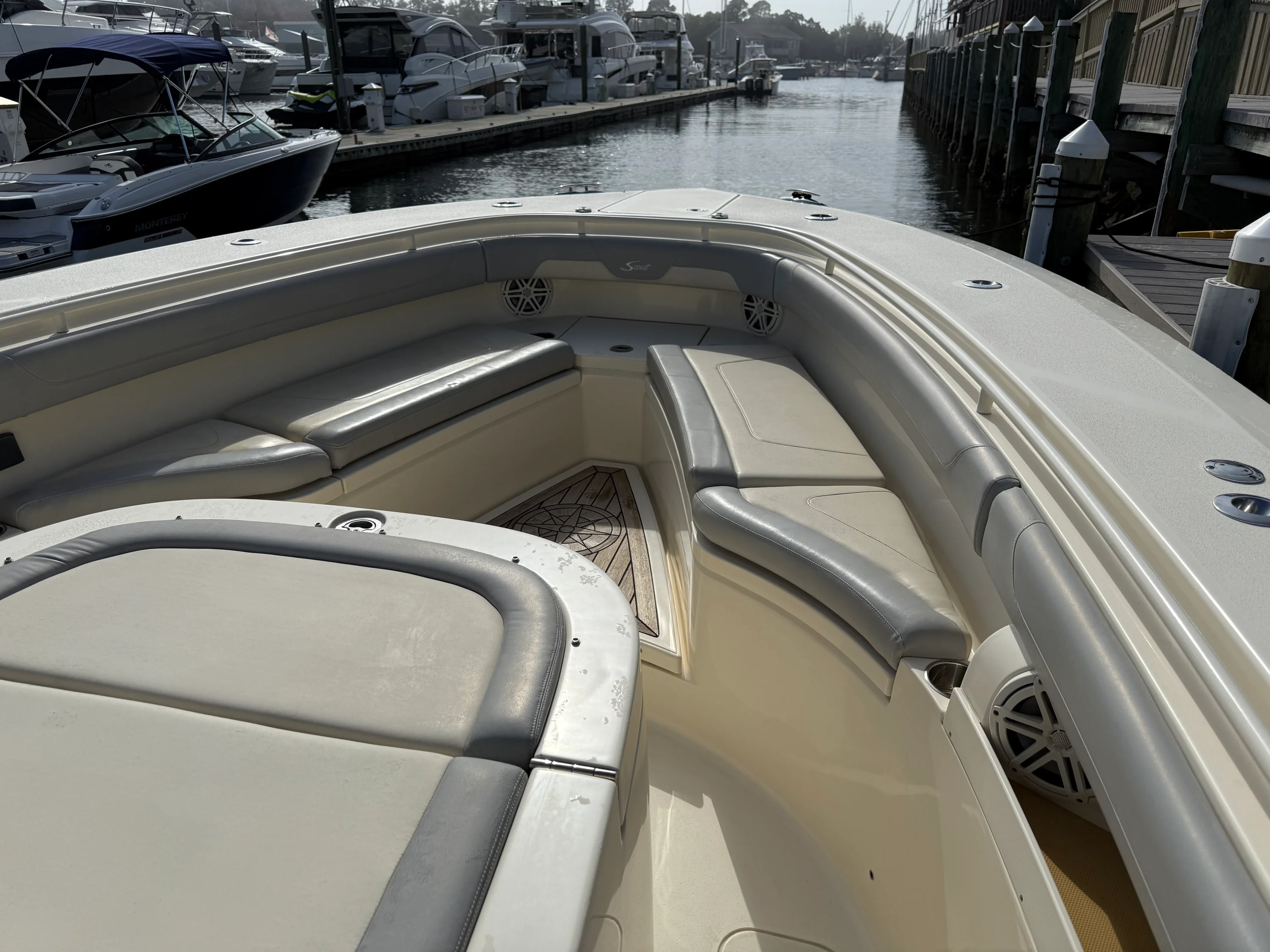 2019 Scout 355 LXF CC Image Thumbnail #22