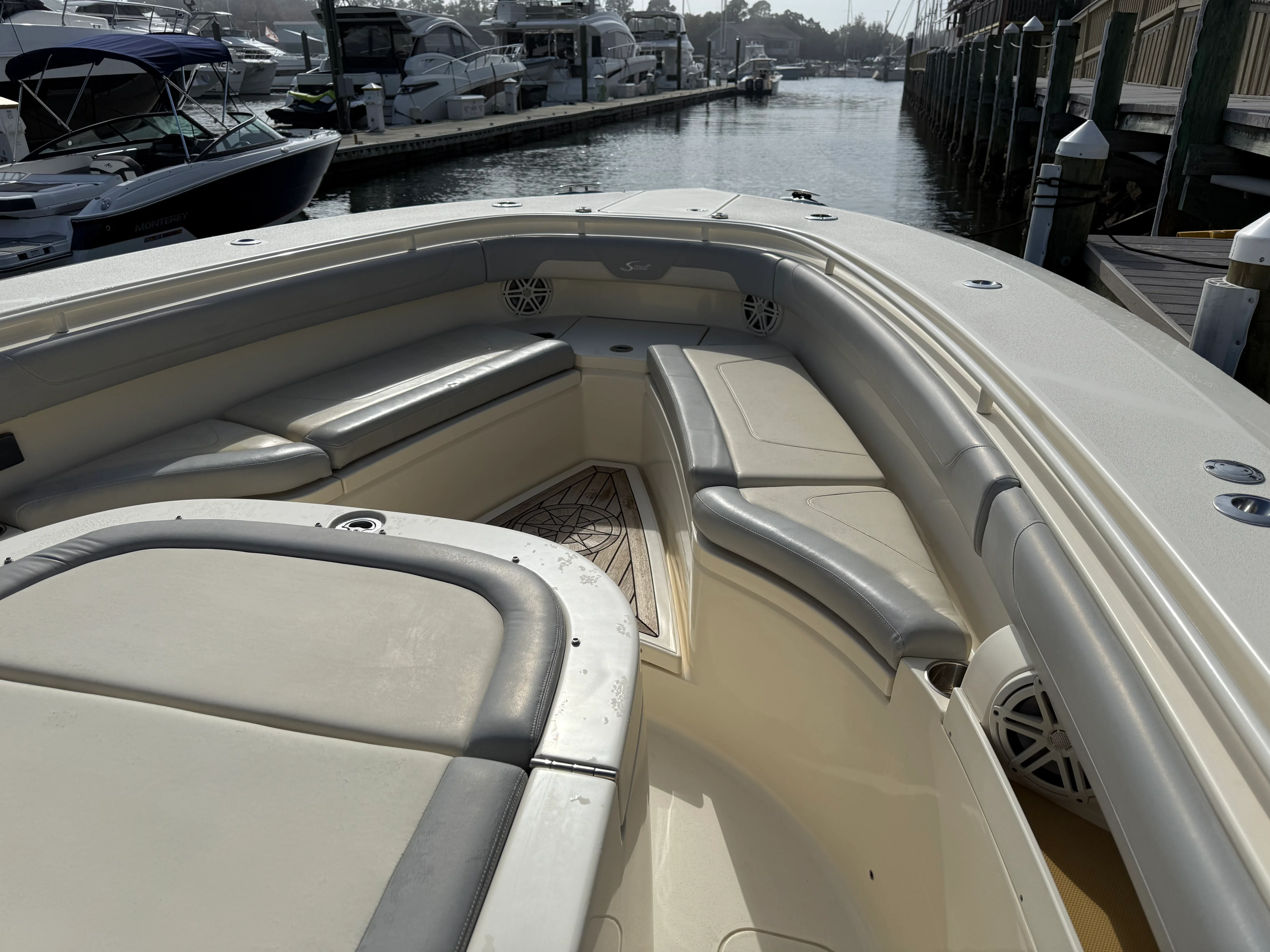 2019 Scout 355 LXF CC Image Thumbnail #22