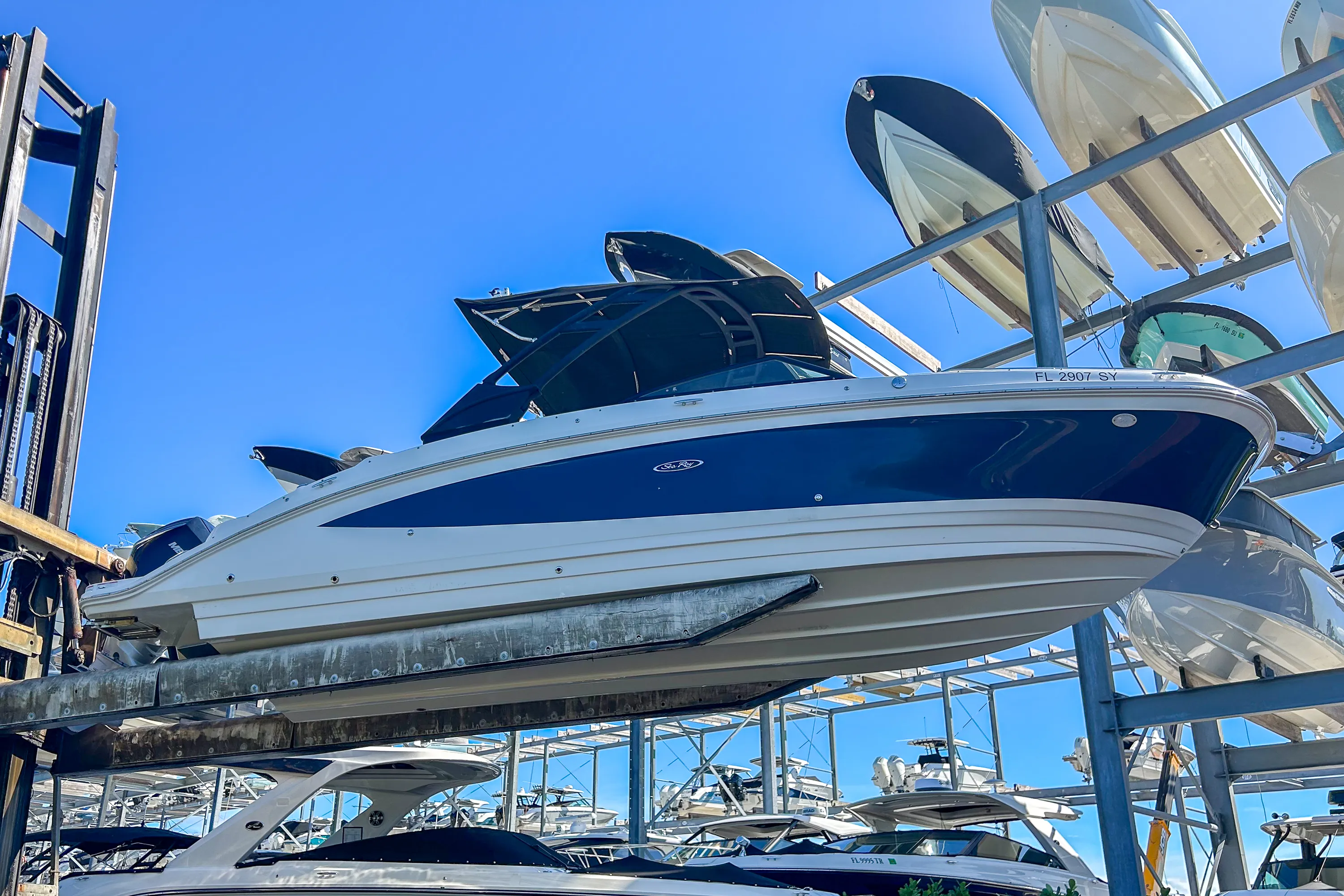 2021 Sea Ray 270 SDX OUTBOARD Image Thumbnail #16