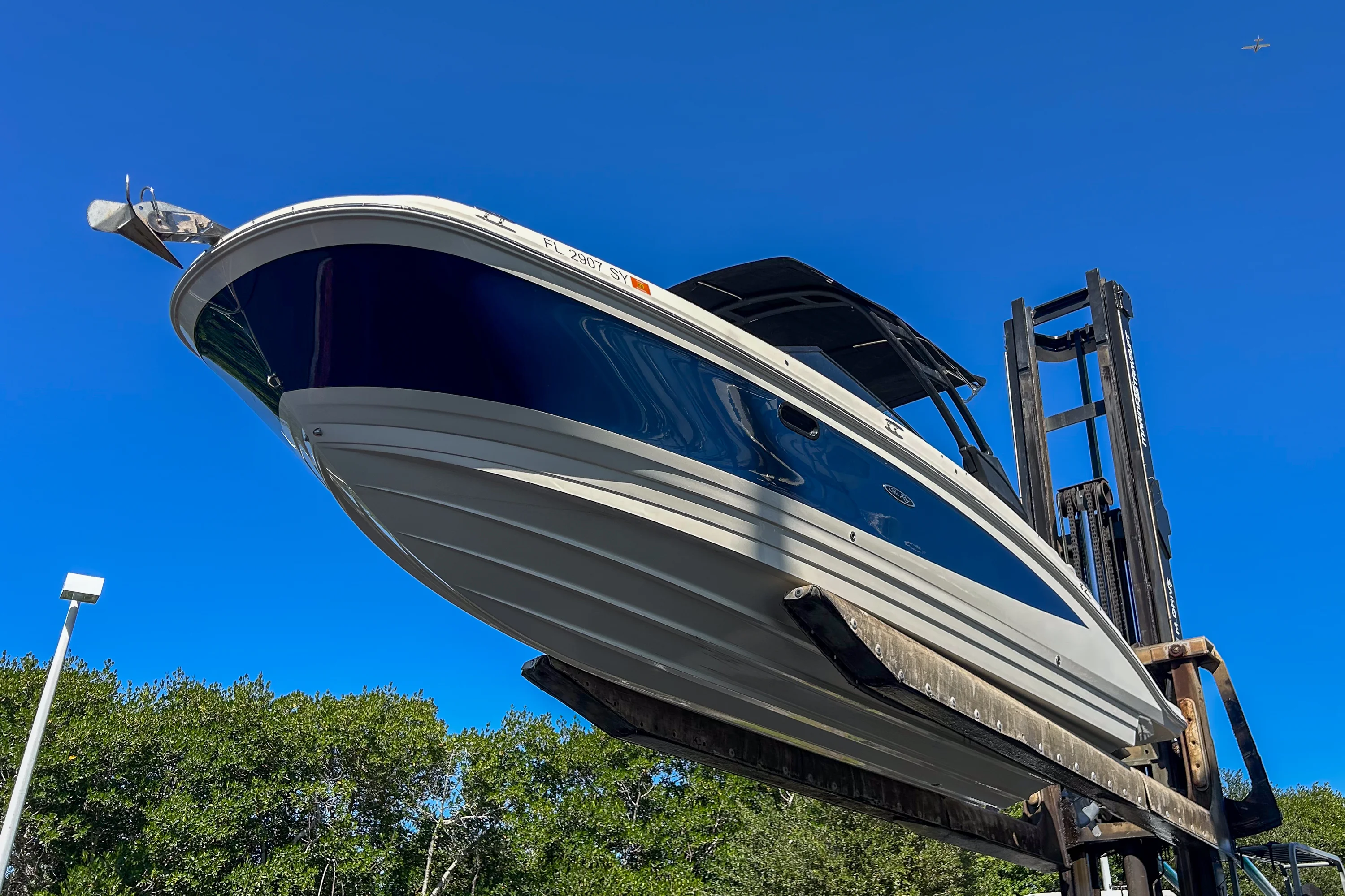 2021 Sea Ray 270 SDX OUTBOARD Image Thumbnail #17