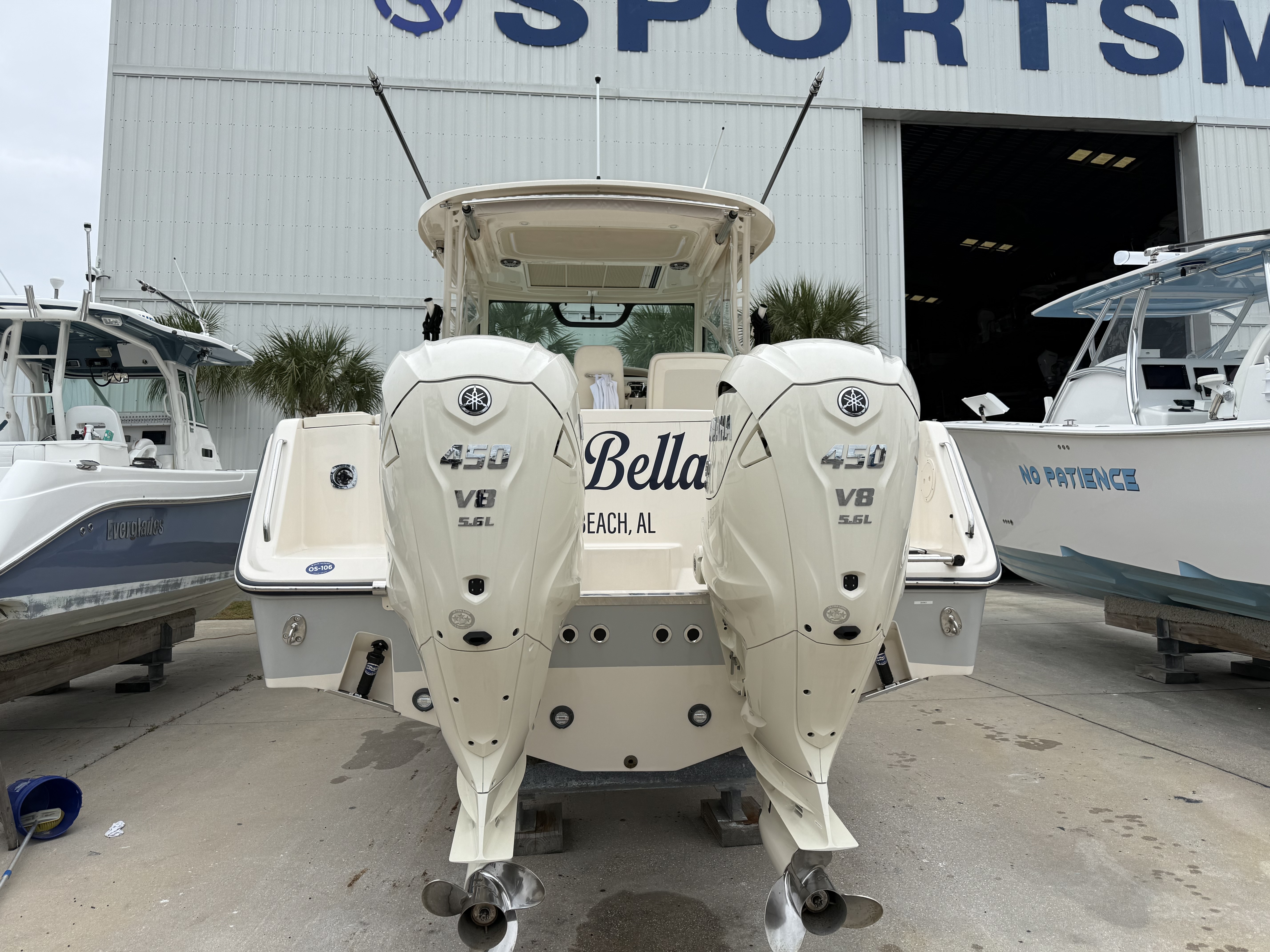 2025 Grady-White 330 EXPRESS Image Thumbnail #6