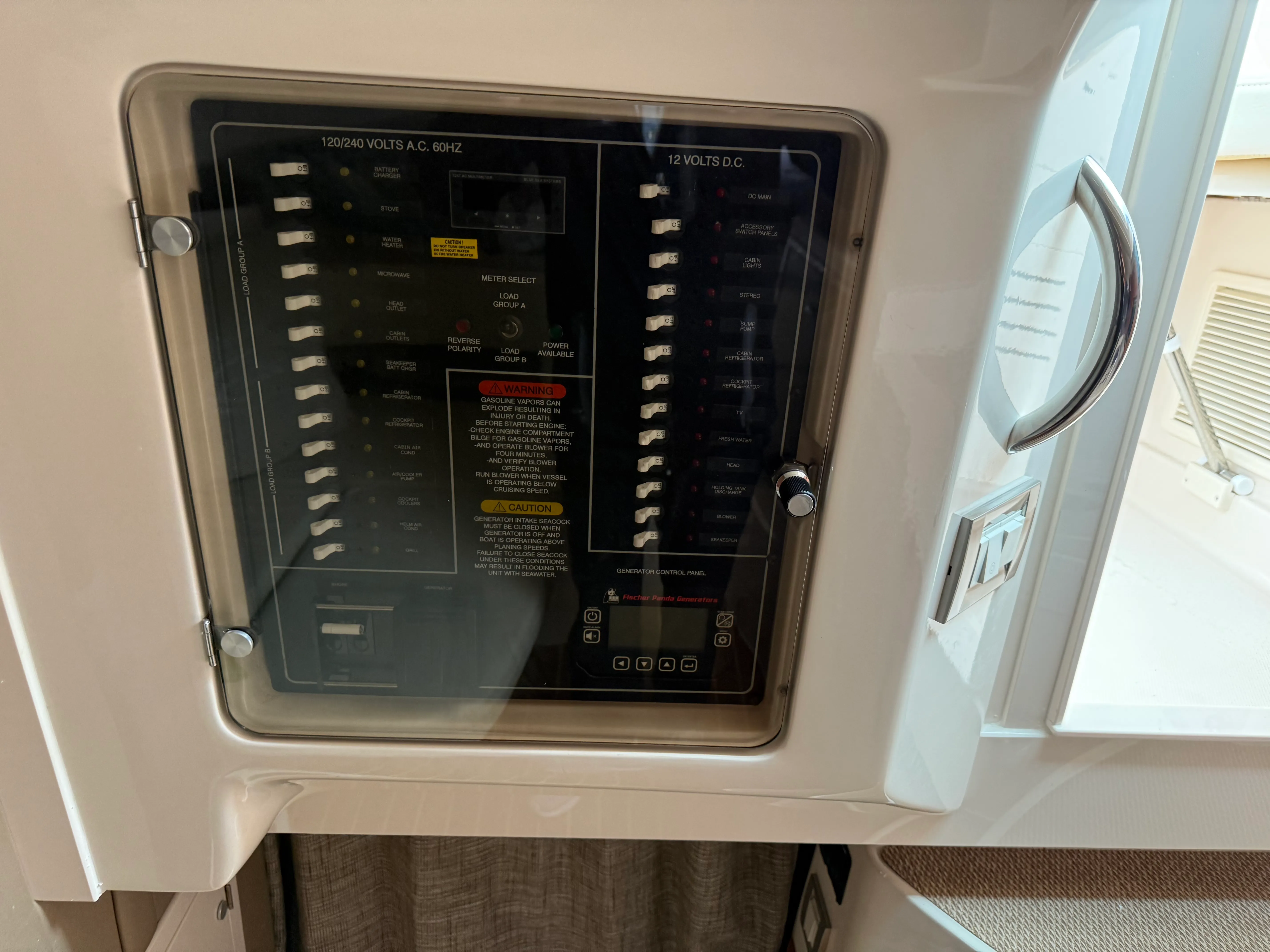 2025 Grady-White 330 EXPRESS Image Thumbnail #47