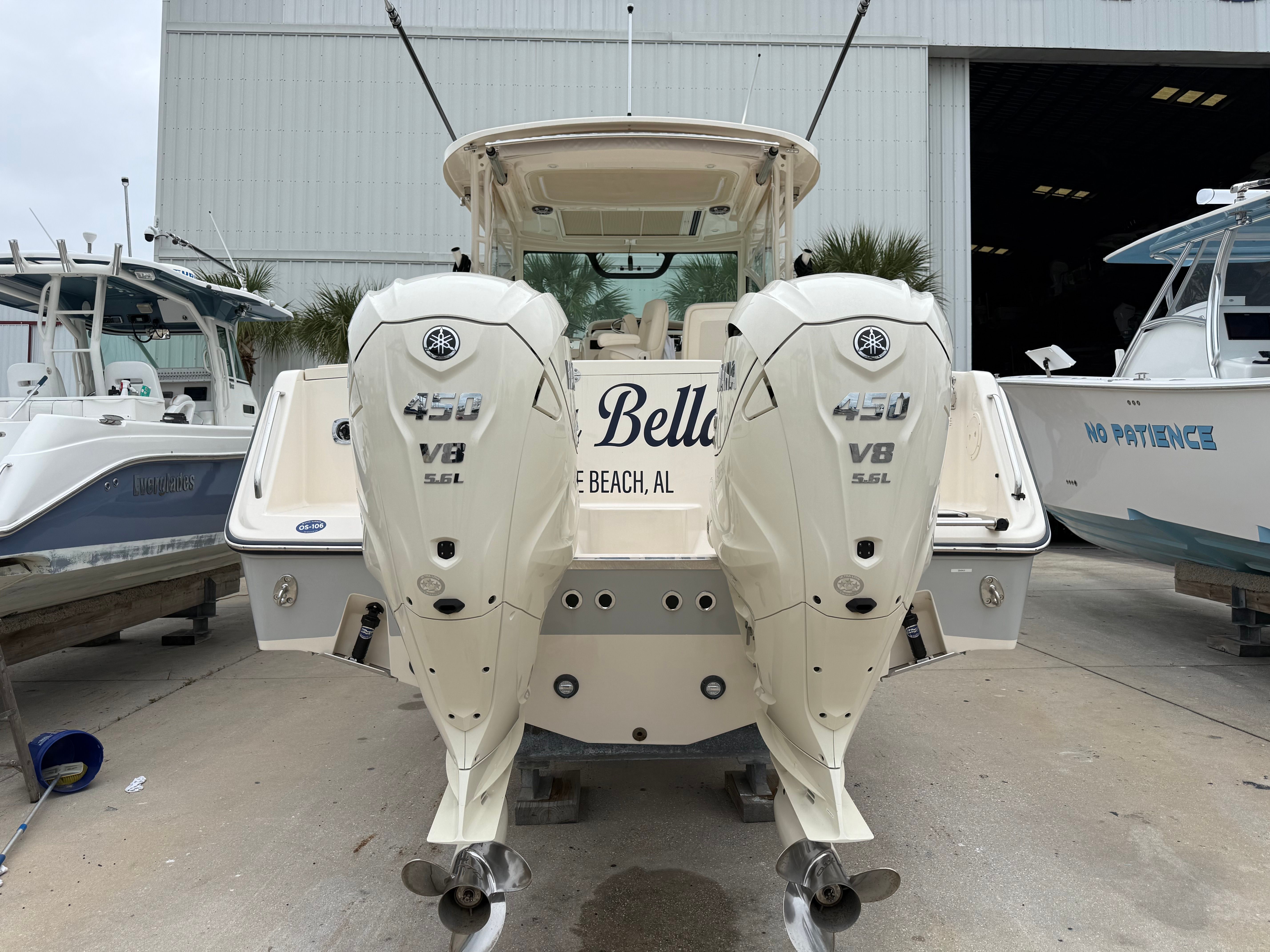 2025 Grady-White 330 EXPRESS Image Thumbnail #12