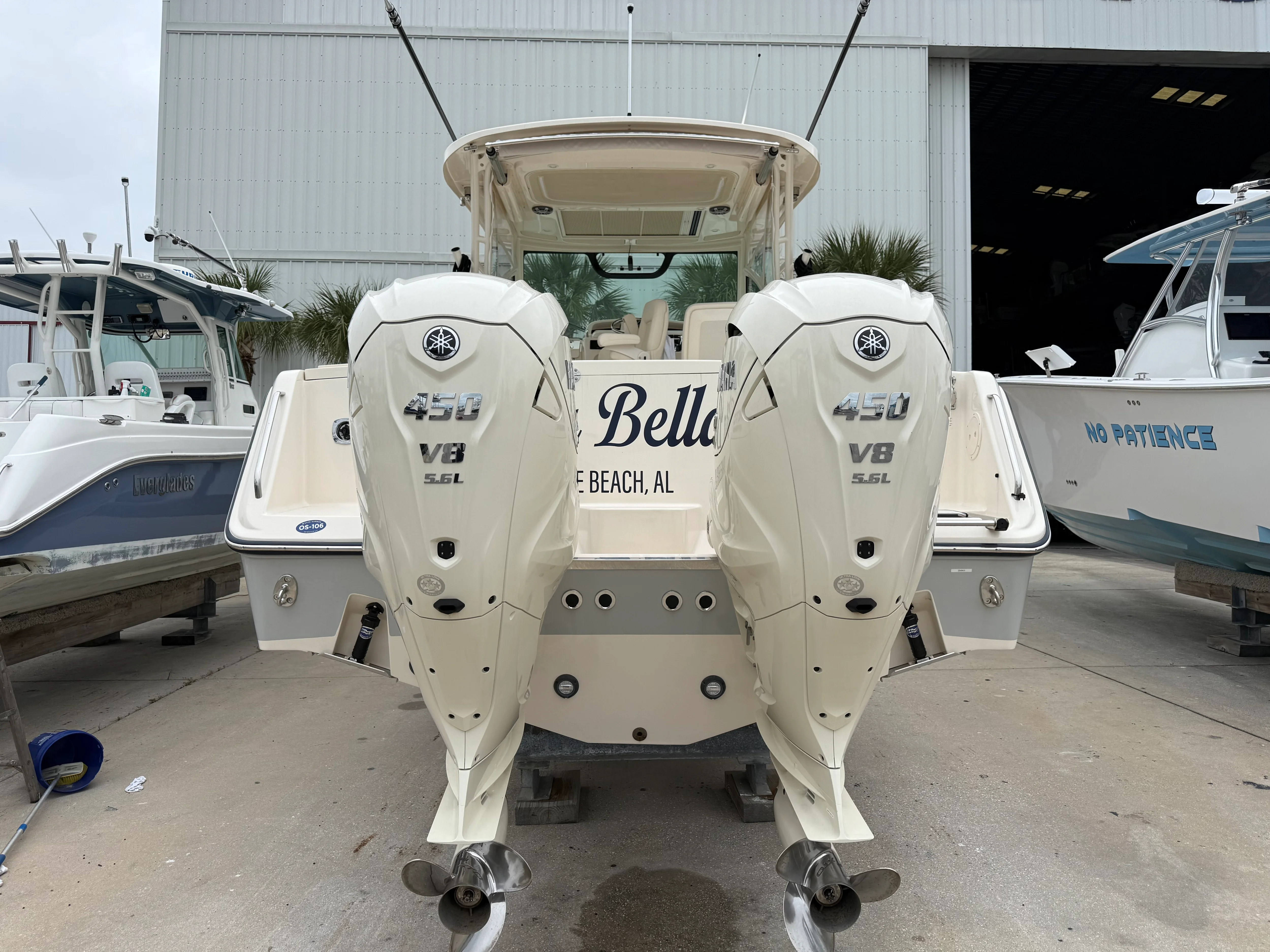 2025 Grady-White 330 EXPRESS Image Thumbnail #12