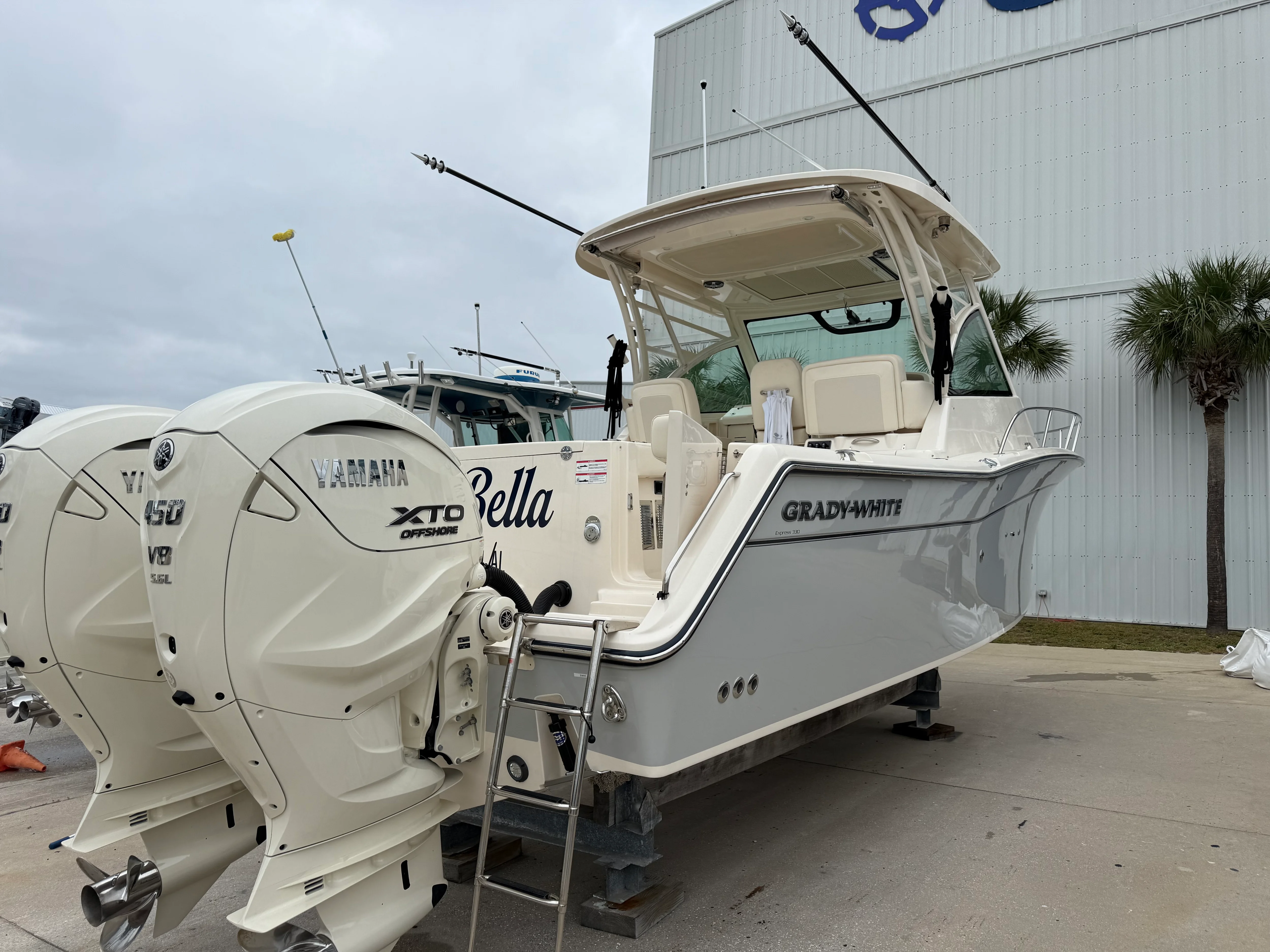 2025 Grady-White 330 EXPRESS Image Thumbnail #8