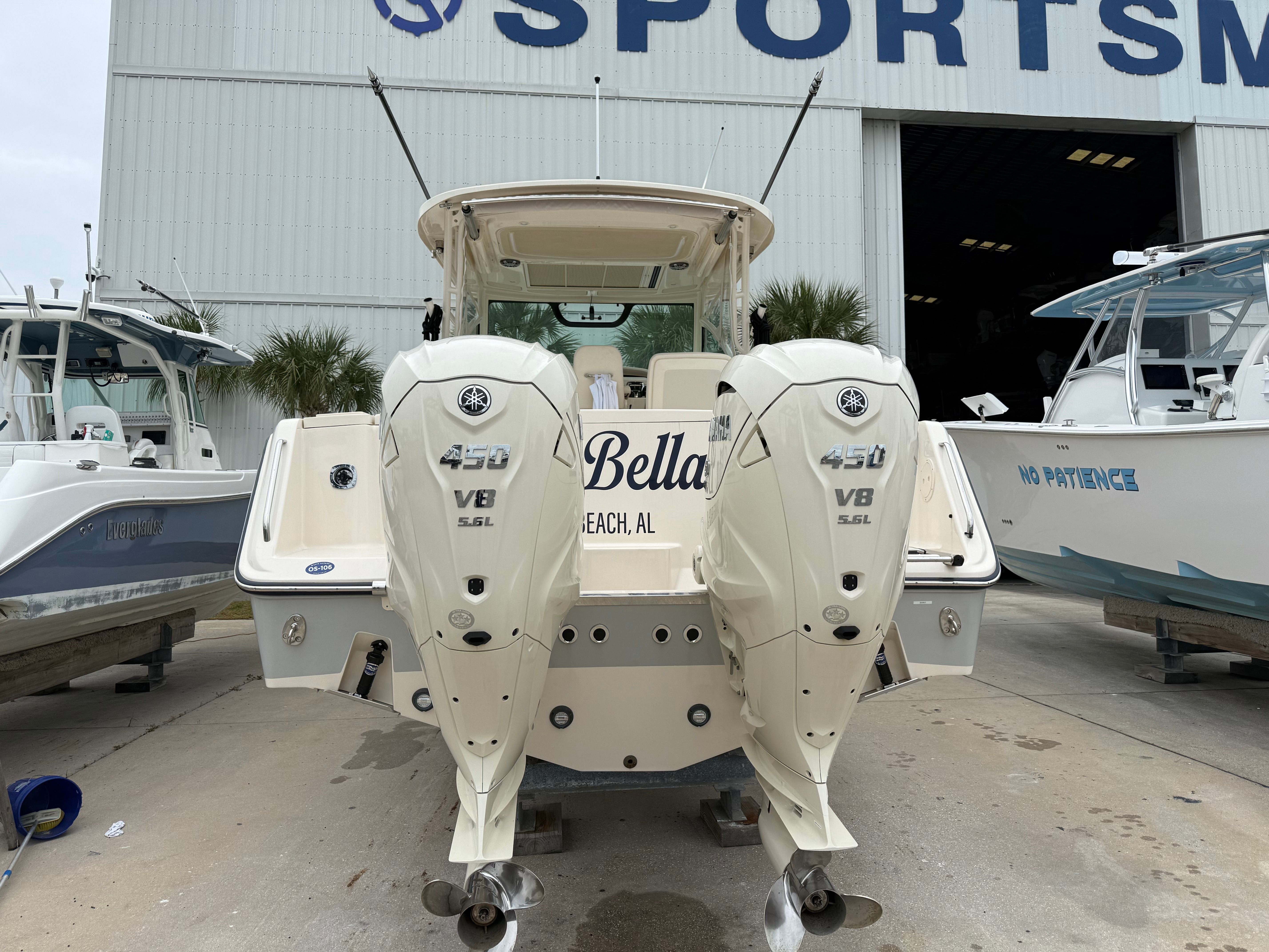 2025 Grady-White 330 EXPRESS Image Thumbnail #6