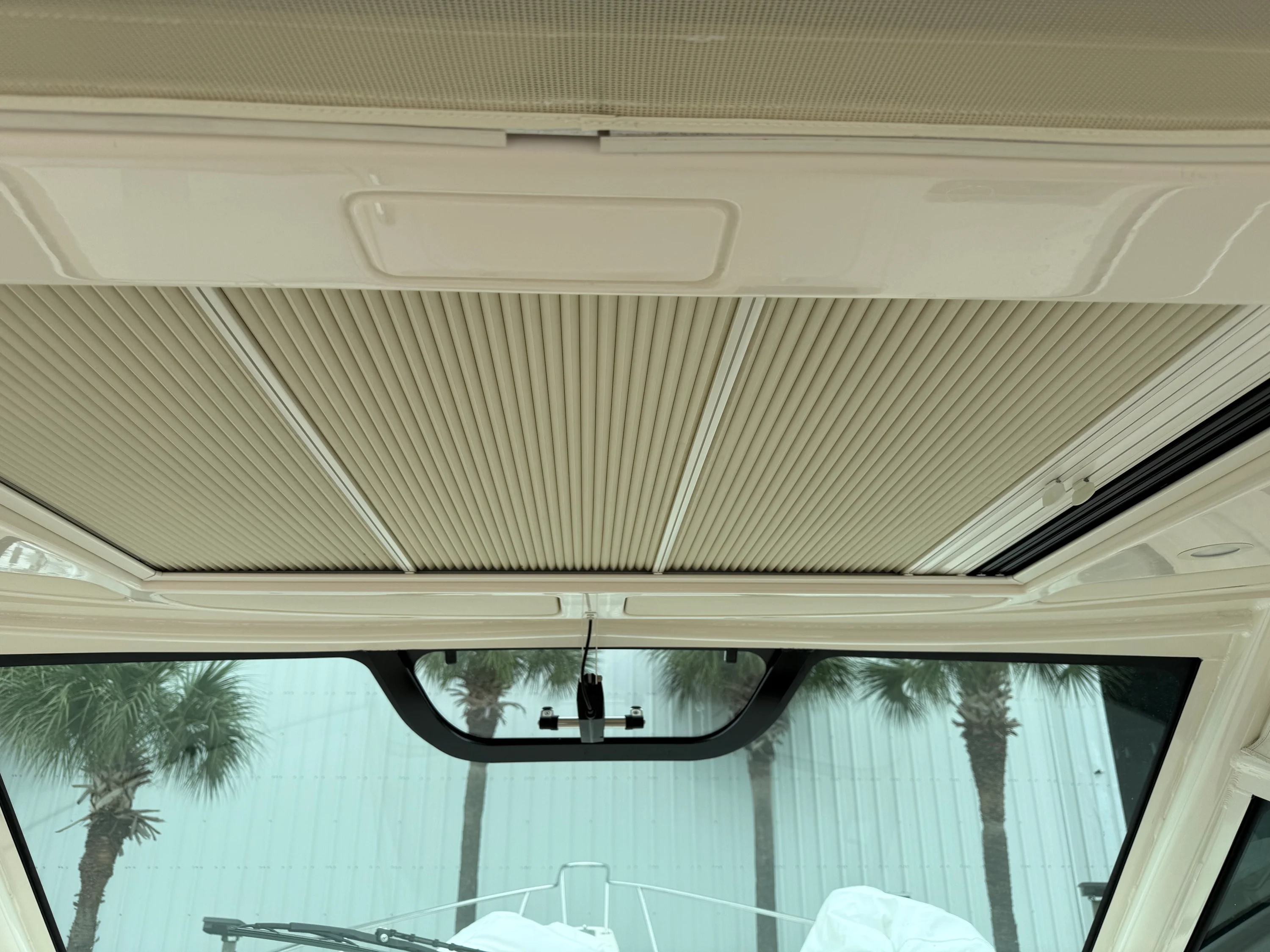 2025 Grady-White 330 EXPRESS Image Thumbnail #45