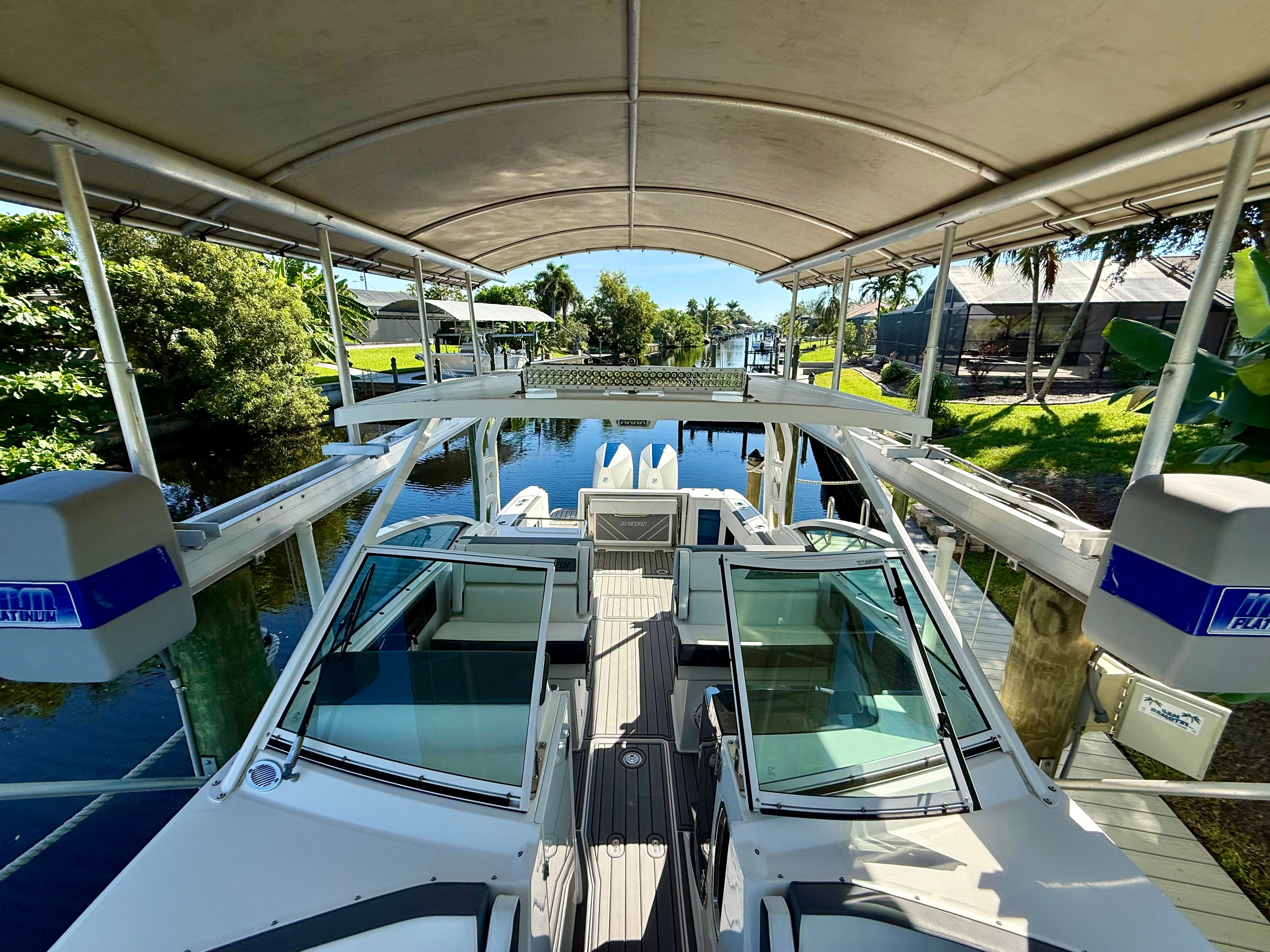 2019 Blackfin 272 DC Image Thumbnail #37