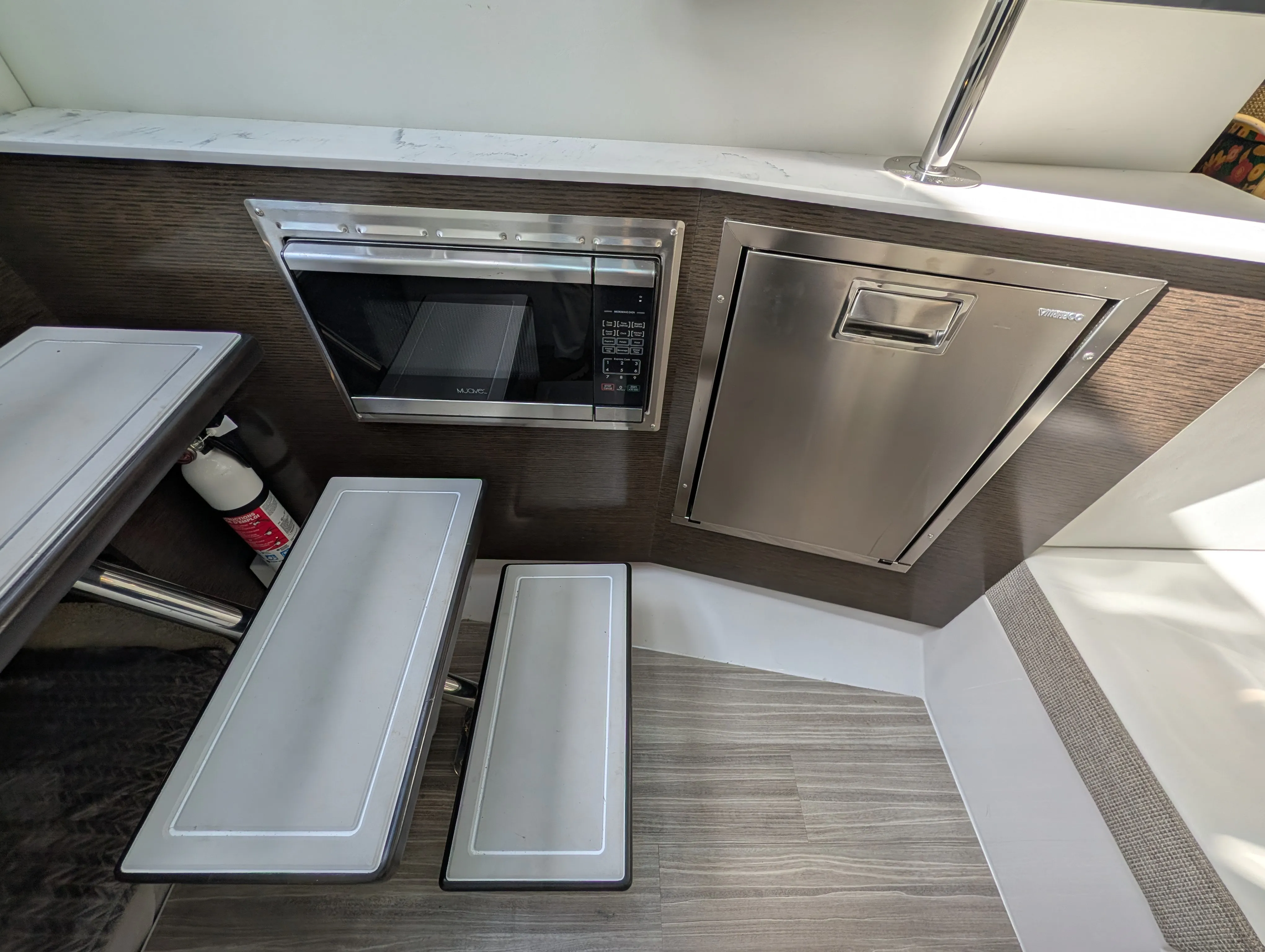 2021 Cruisers Yachts 38 GLS Image Thumbnail #47