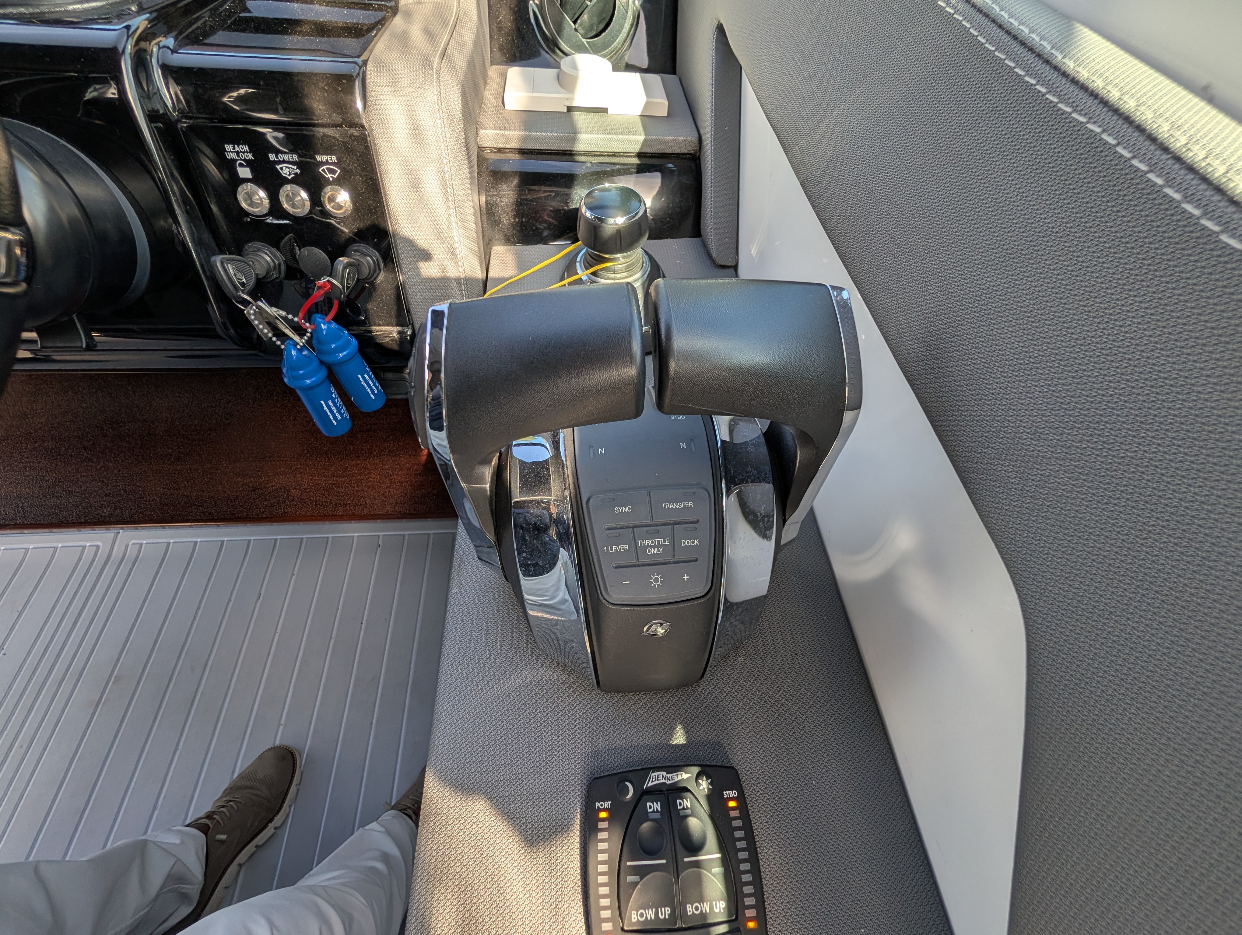 2021 Cruisers Yachts 38 GLS Image Thumbnail #19