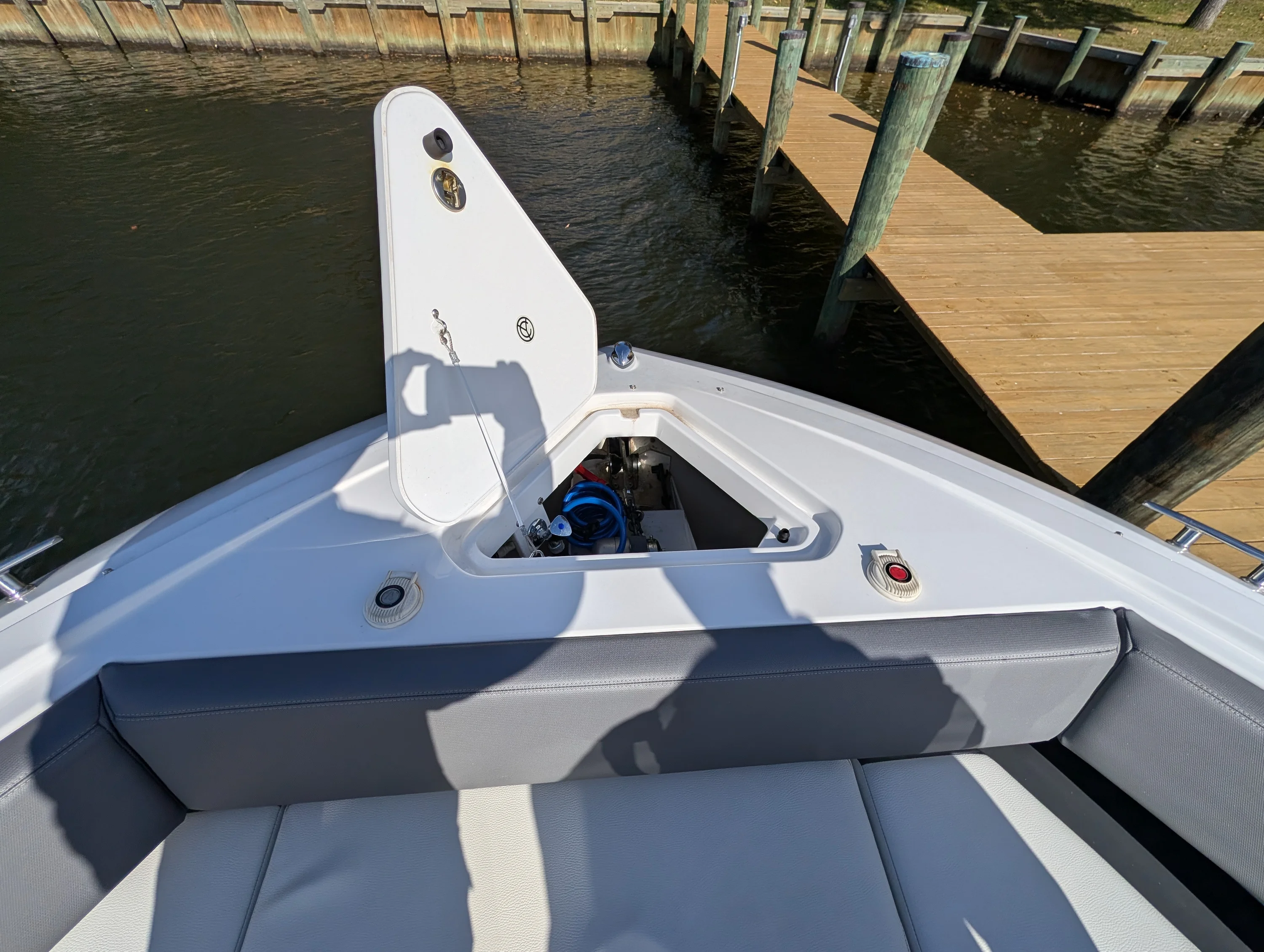 2021 Cruisers Yachts 38 GLS Image Thumbnail #15