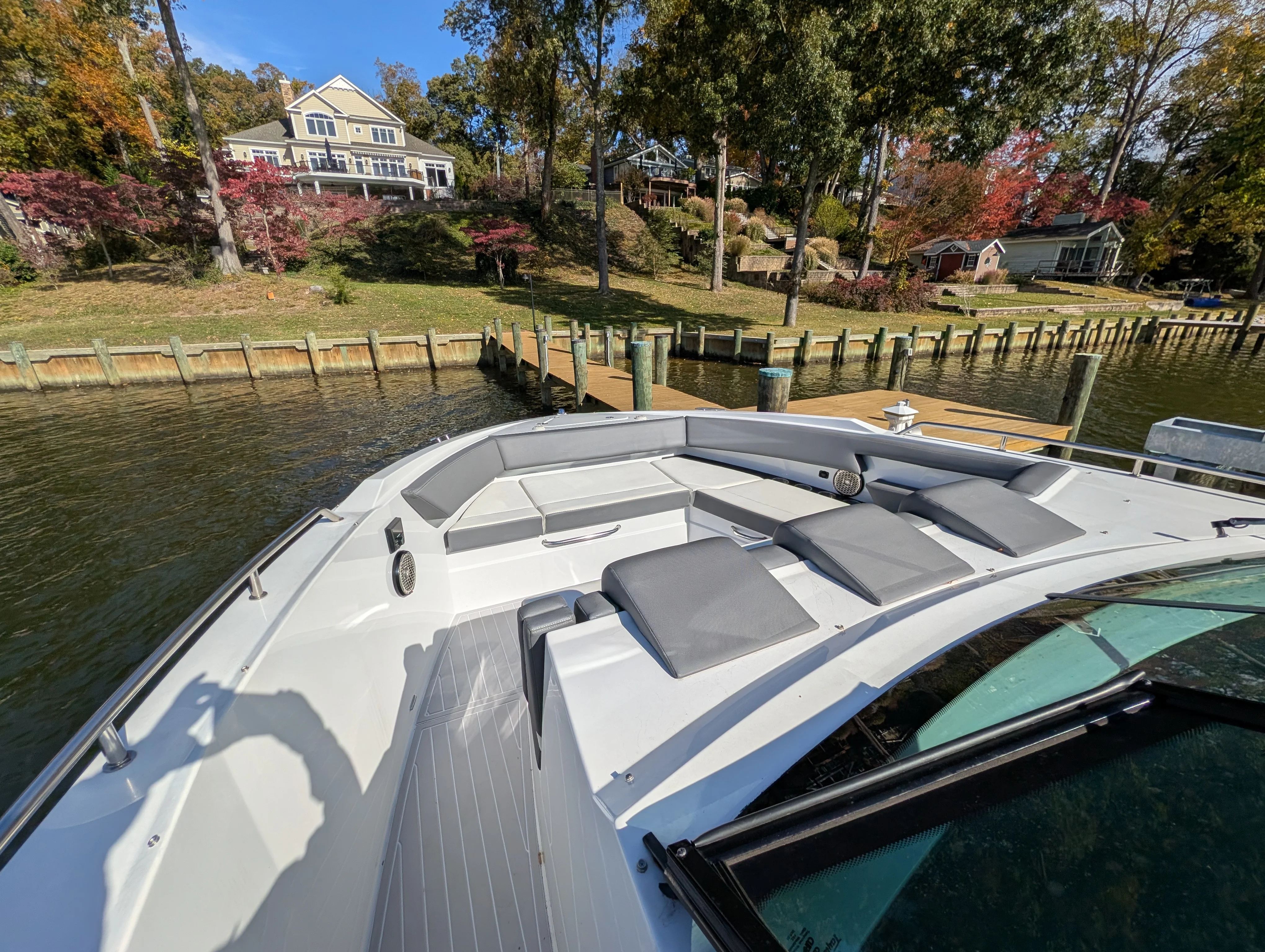 2021 Cruisers Yachts 38 GLS Image Thumbnail #7