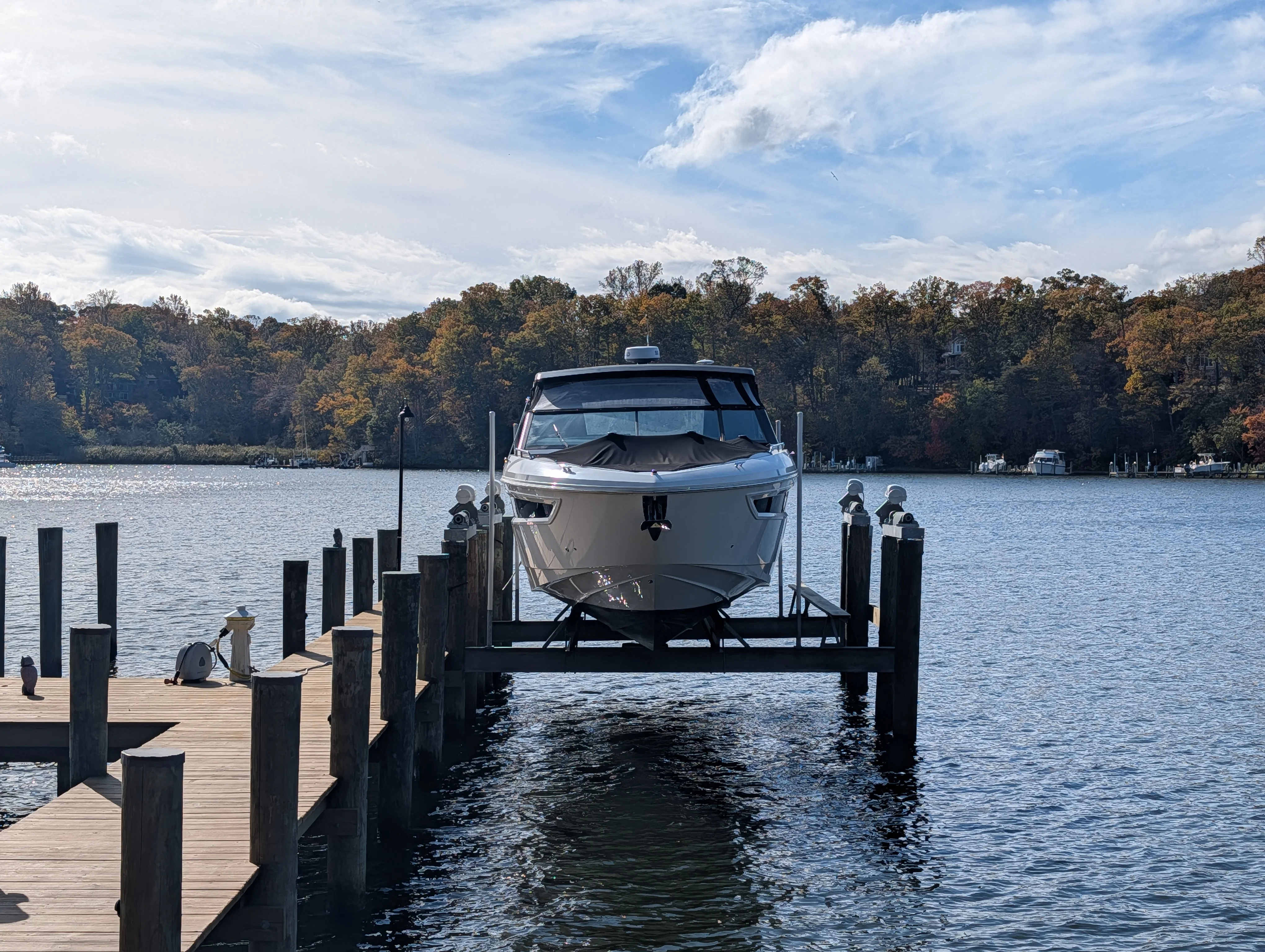 2021 Cruisers Yachts 38 GLS Image Thumbnail #2