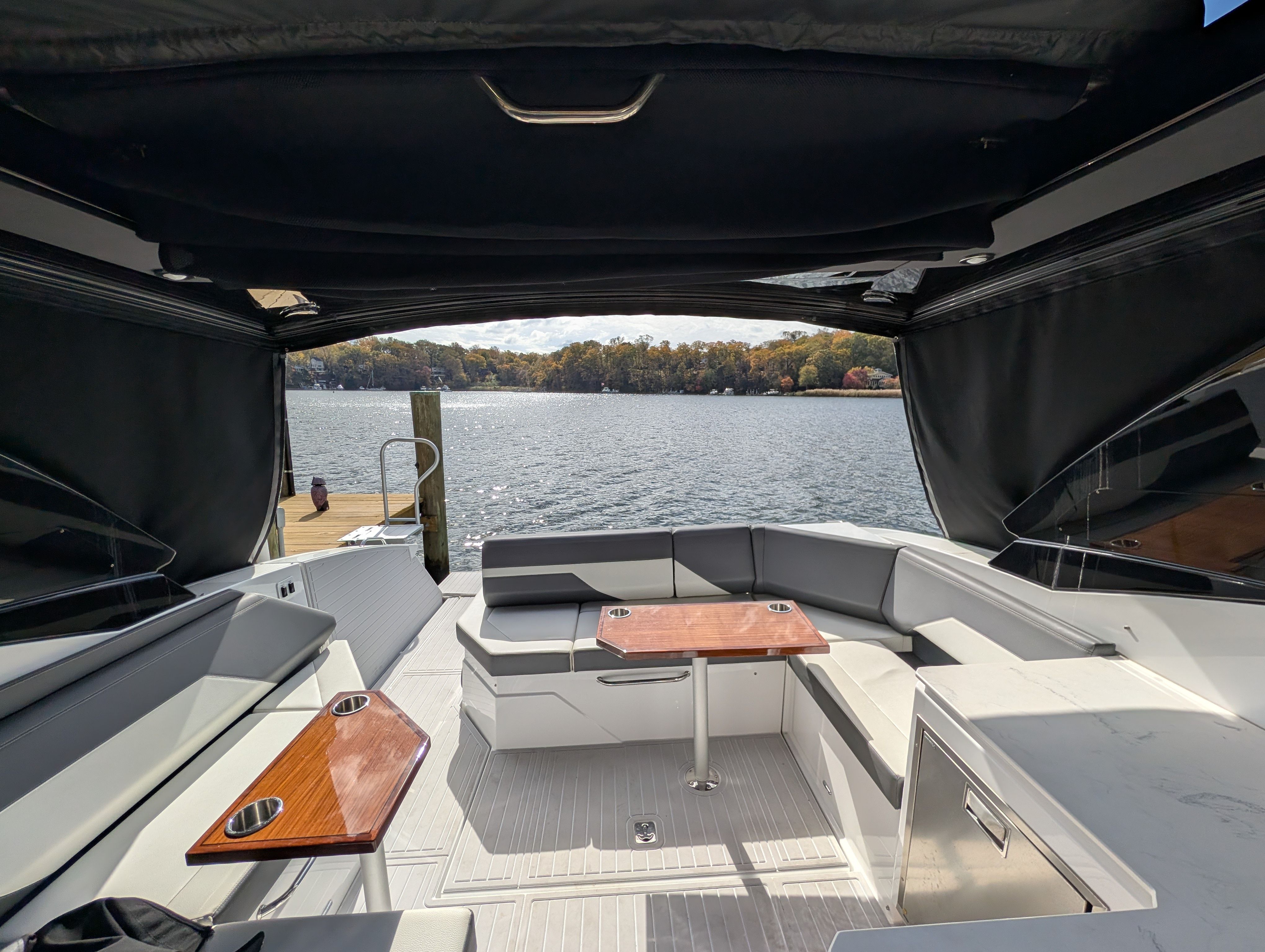 2021 Cruisers Yachts 38 GLS Image Thumbnail #34