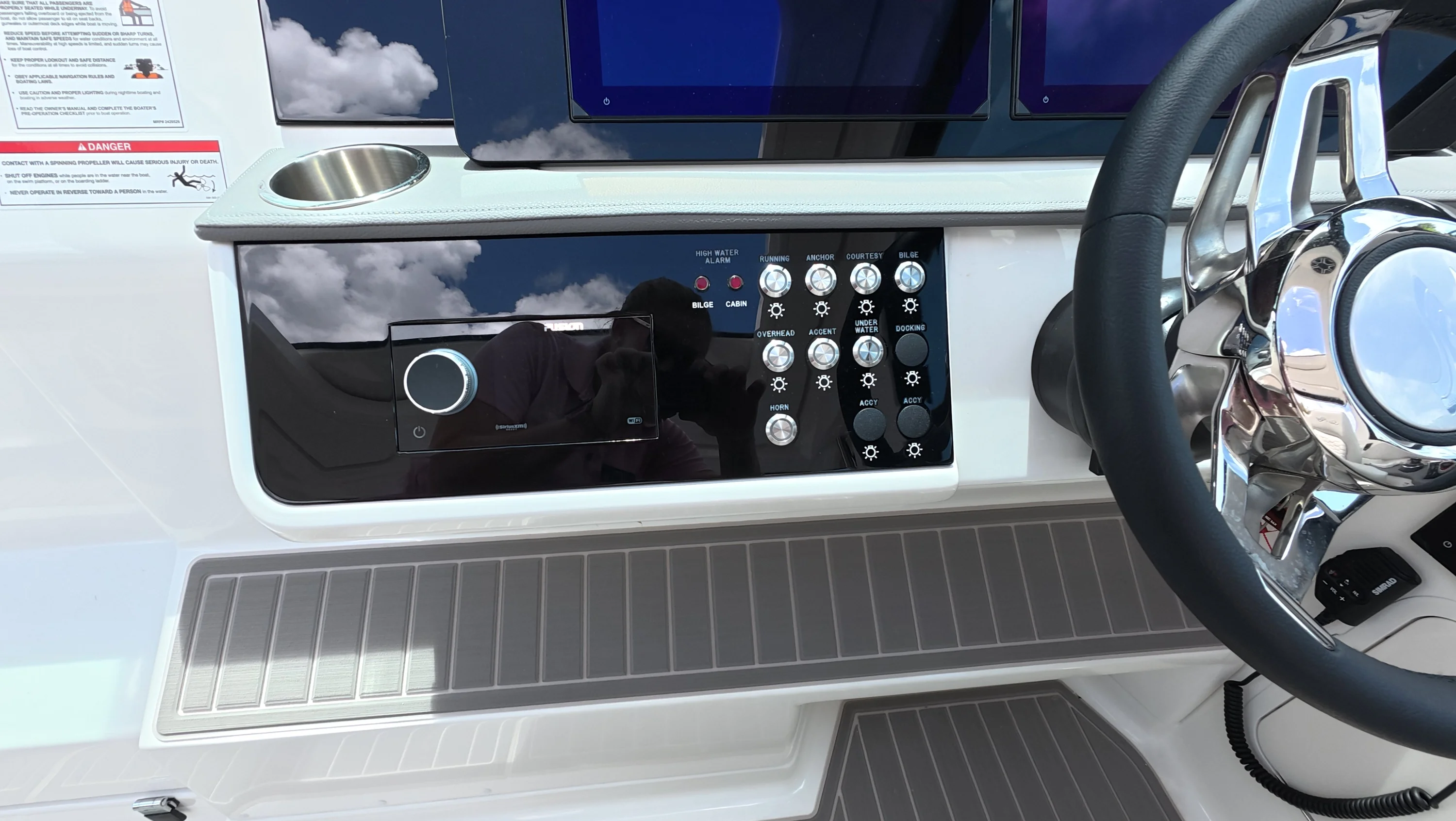 2026 Sea Ray Sundancer 320 Outboard Image Thumbnail #35