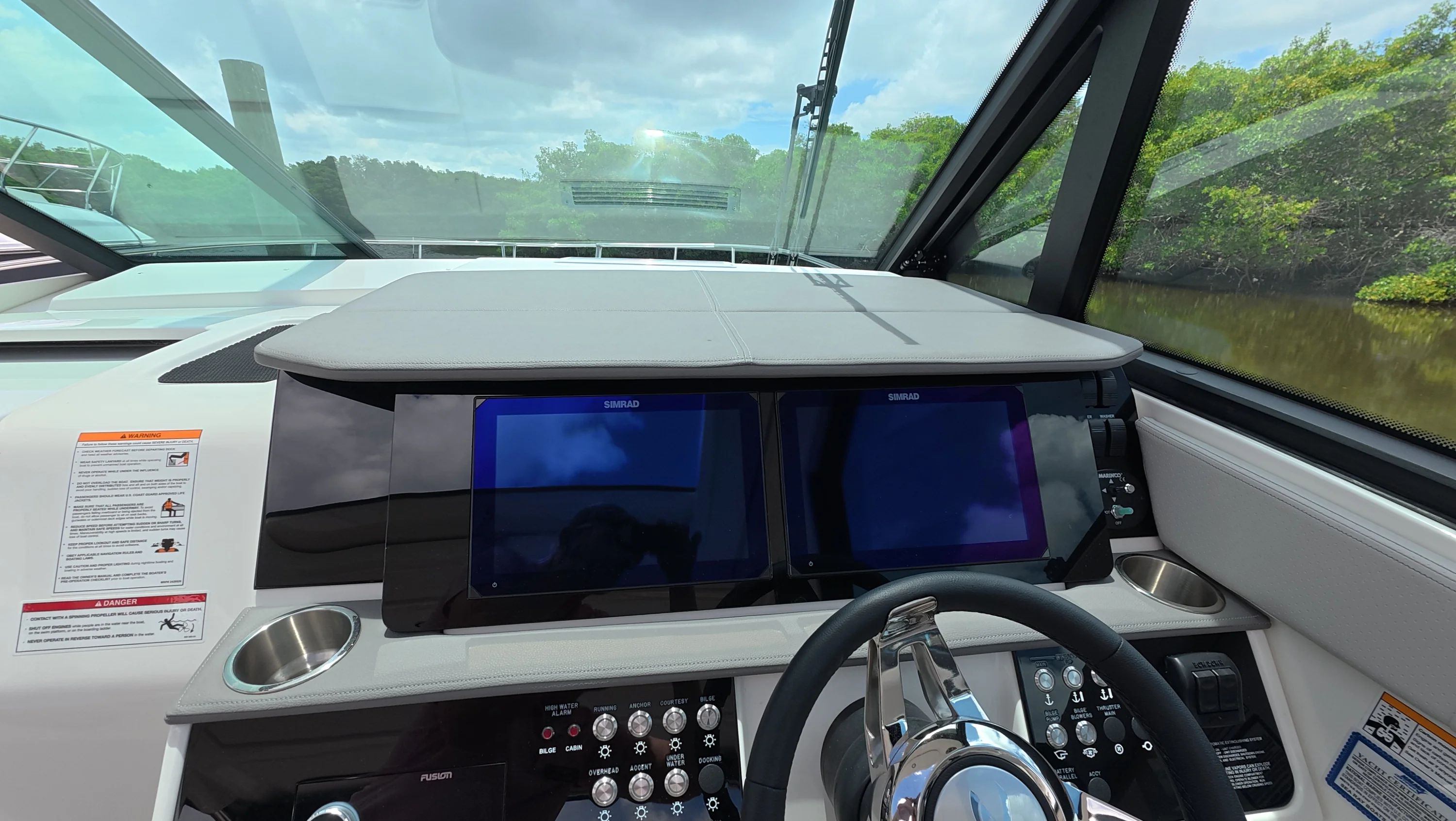 2026 Sea Ray Sundancer 320 Outboard Image Thumbnail #36