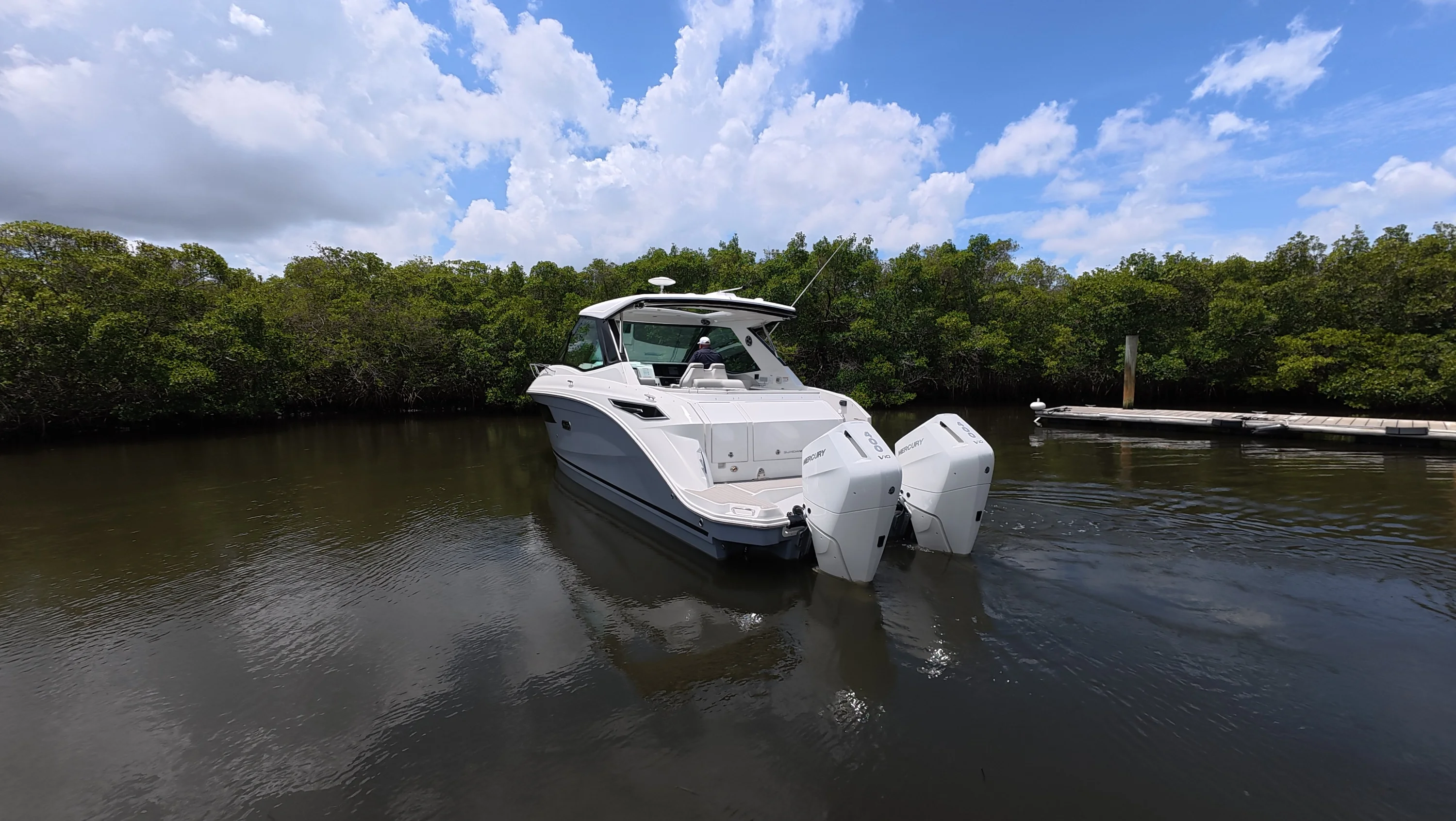 2026 Sea Ray Sundancer 320 Outboard Image Thumbnail #17